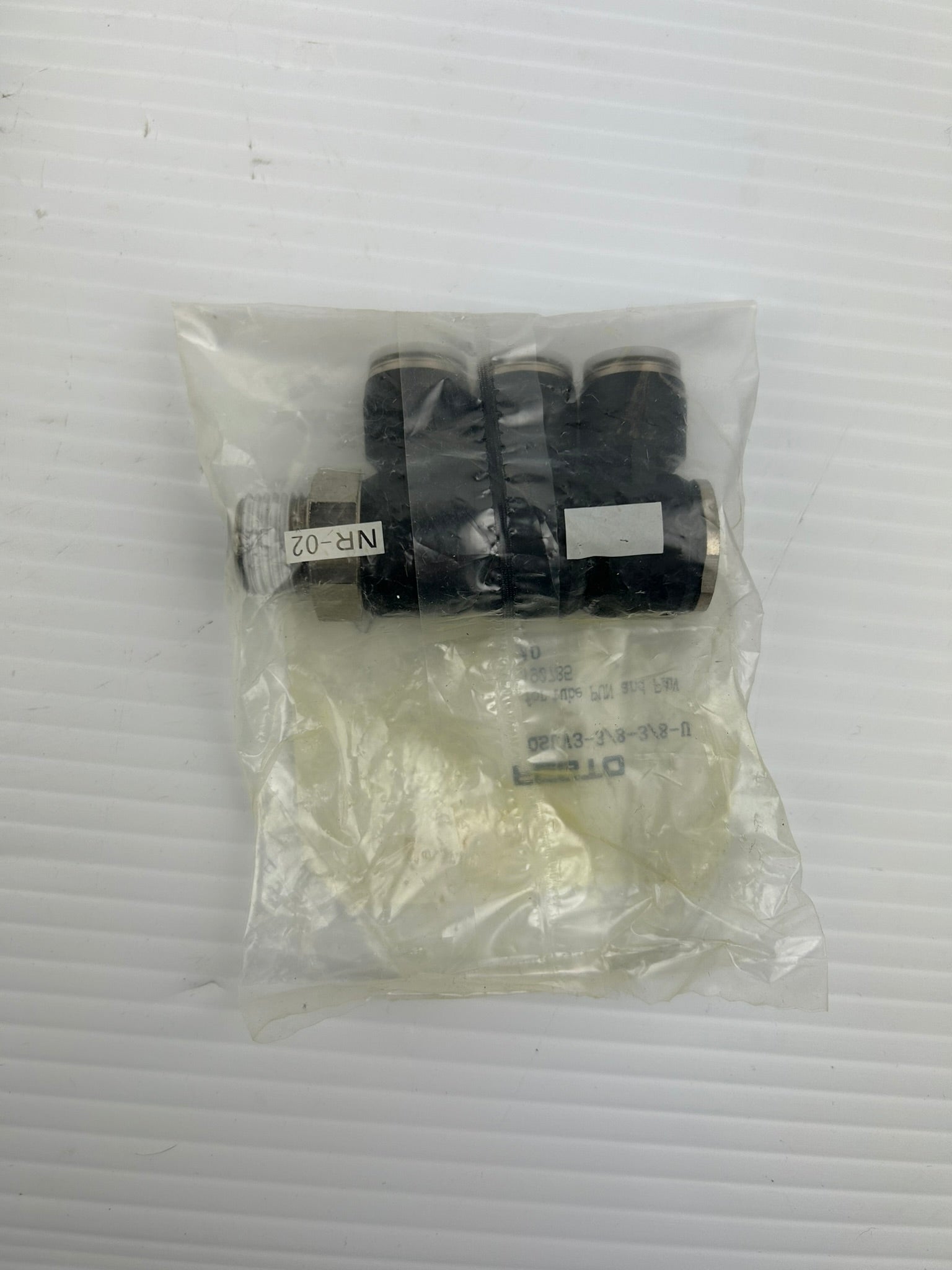 Festo QSLV3-3/8-3/8-U Multiple Distributor for Tube Pun and Pan 190785 Lot of 2