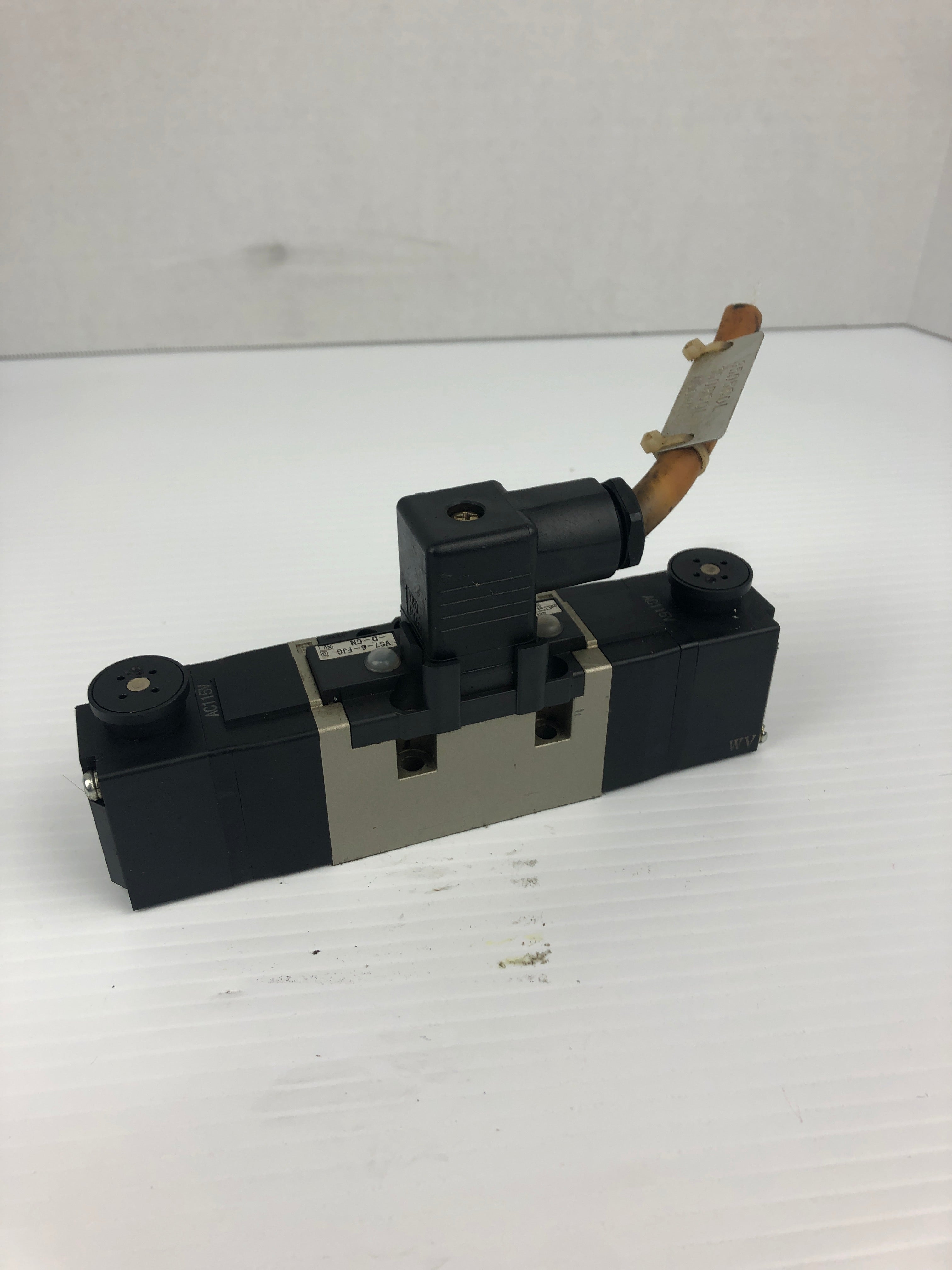 SMC VS7-6-FJG-D-CN Solenoid Valve 115V