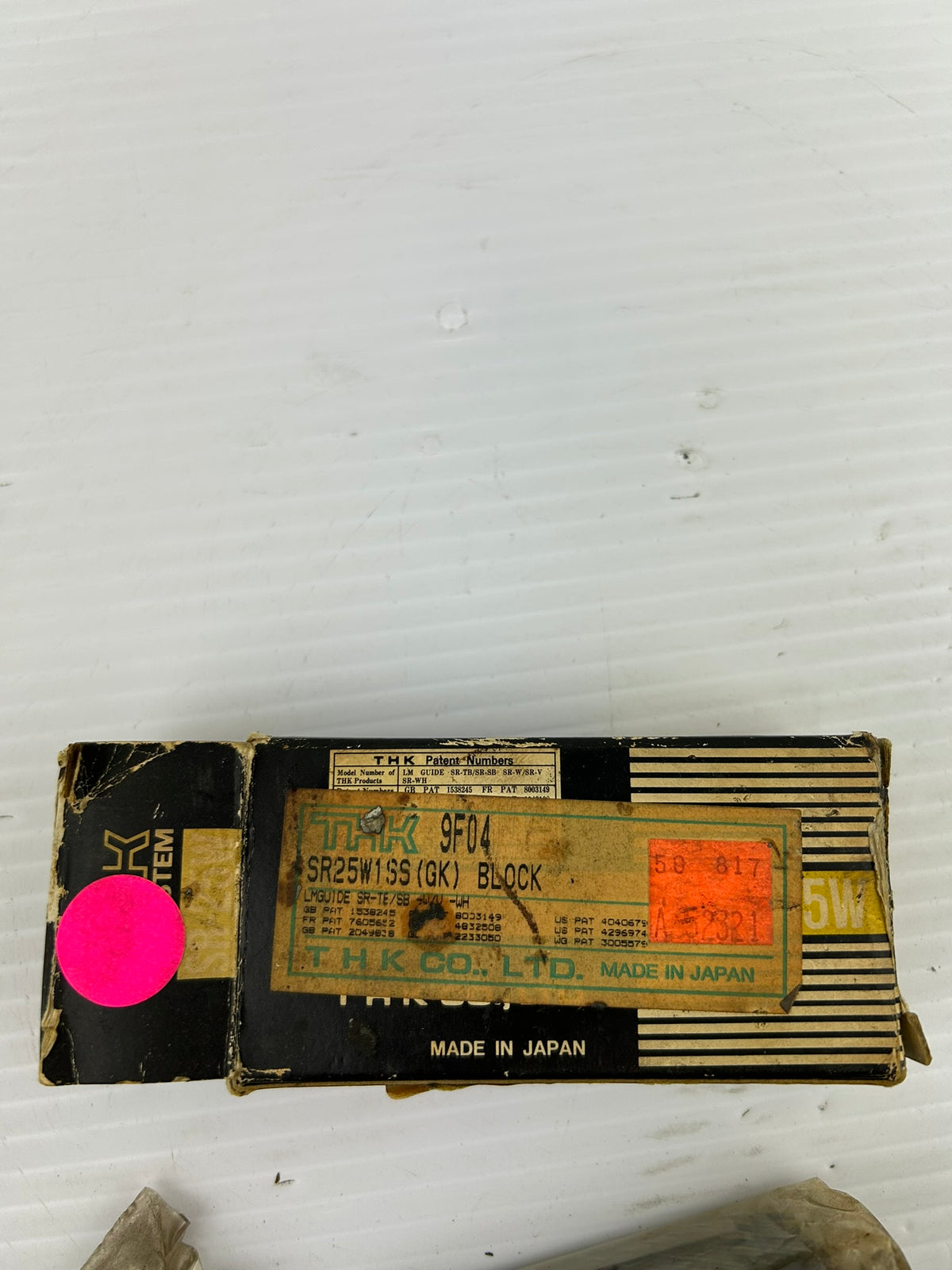THK SR25W1SS(GK) Linear Guide Block 9F04 LM Guide