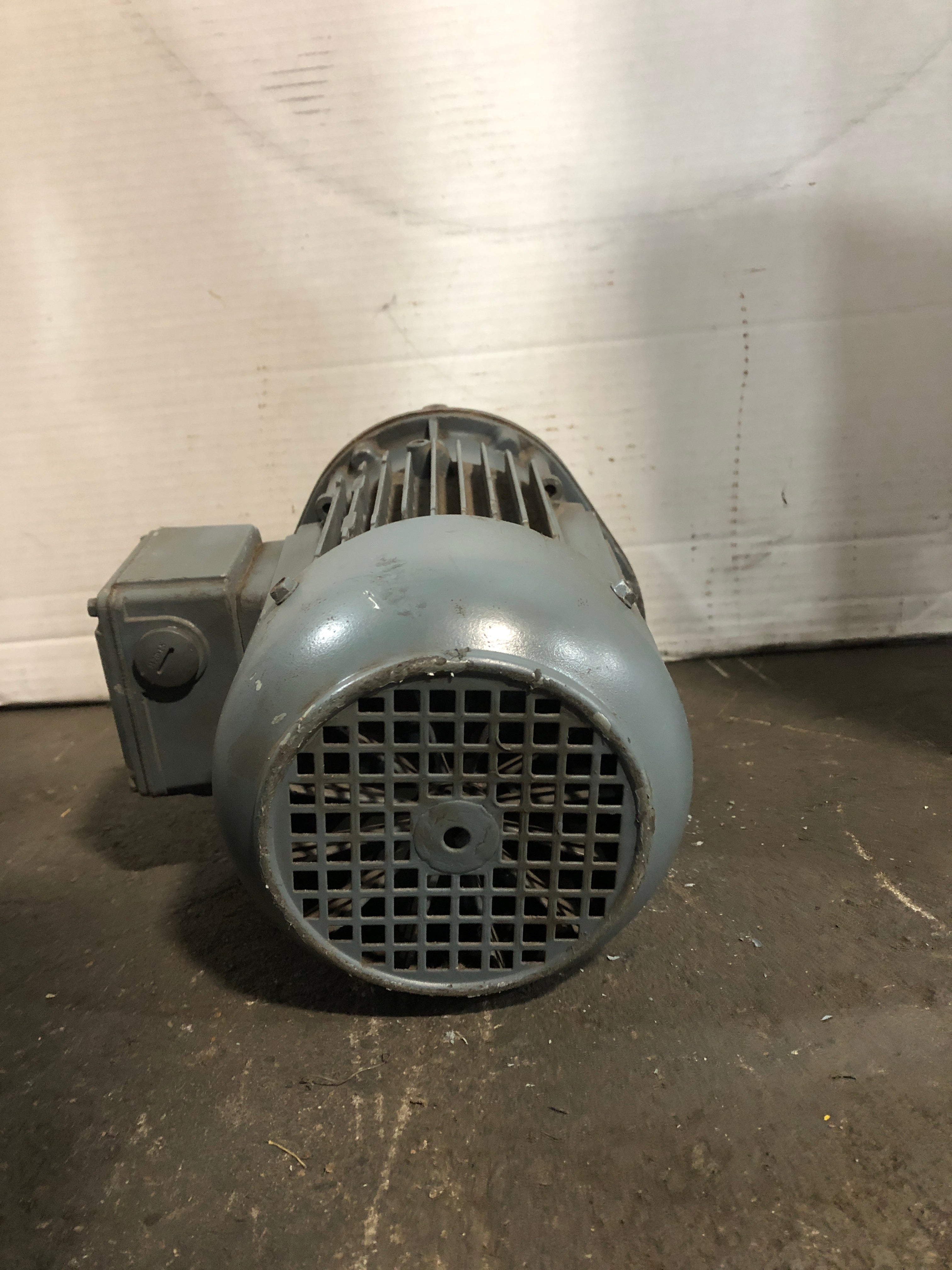 Bauer F1058809-010-1 Gearmotor G11-10/DK84-200L 415V 1,96A 50Hz 0,75kW