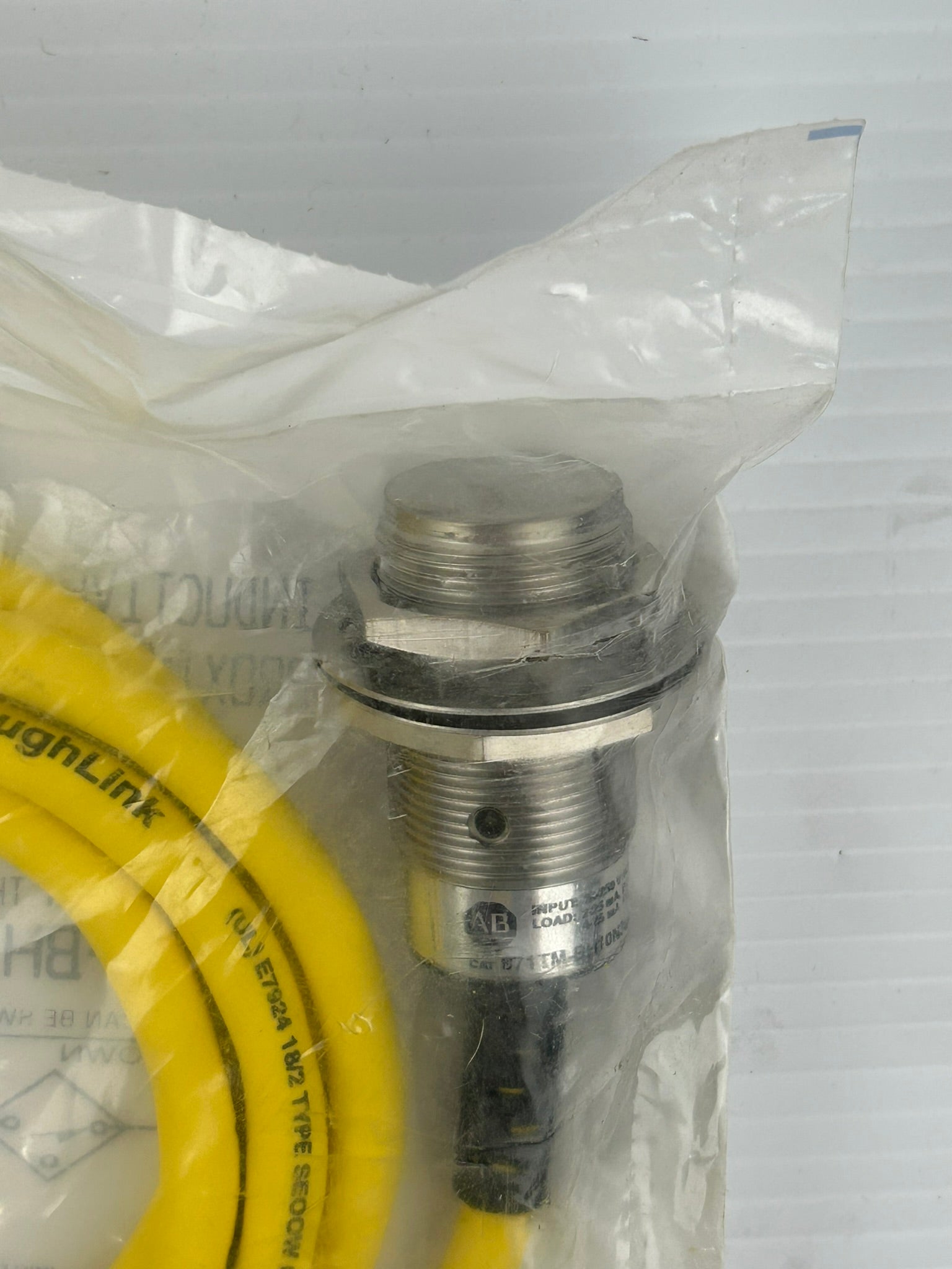 Allen Bradley 871TM-BH10N30-H2 Inductive Proximity Sensor Series A