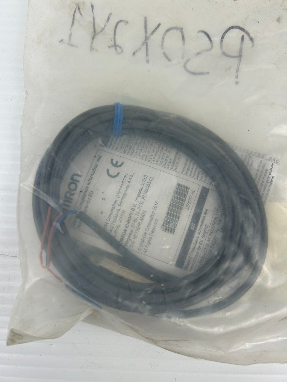 OMRON E2E-X2Y1 2M Proximity Sensor M12 2mm AC 2-Wire NO 24-240VAC
