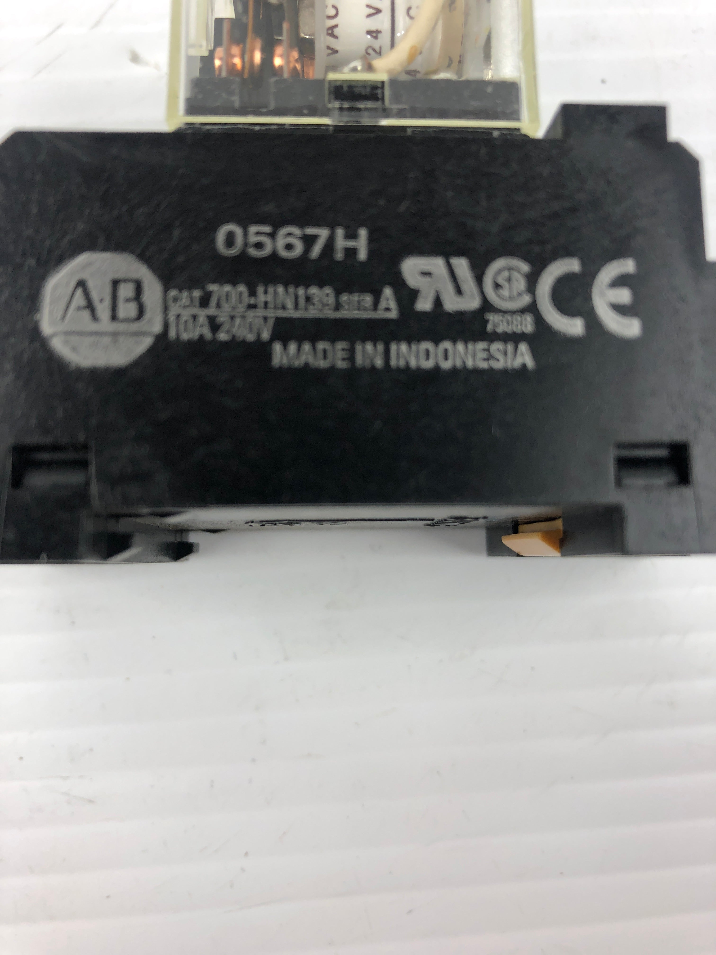 Allen-Bradley Relay 700-HF34A24 with 700-HN139 Series A Base - Lot of 2