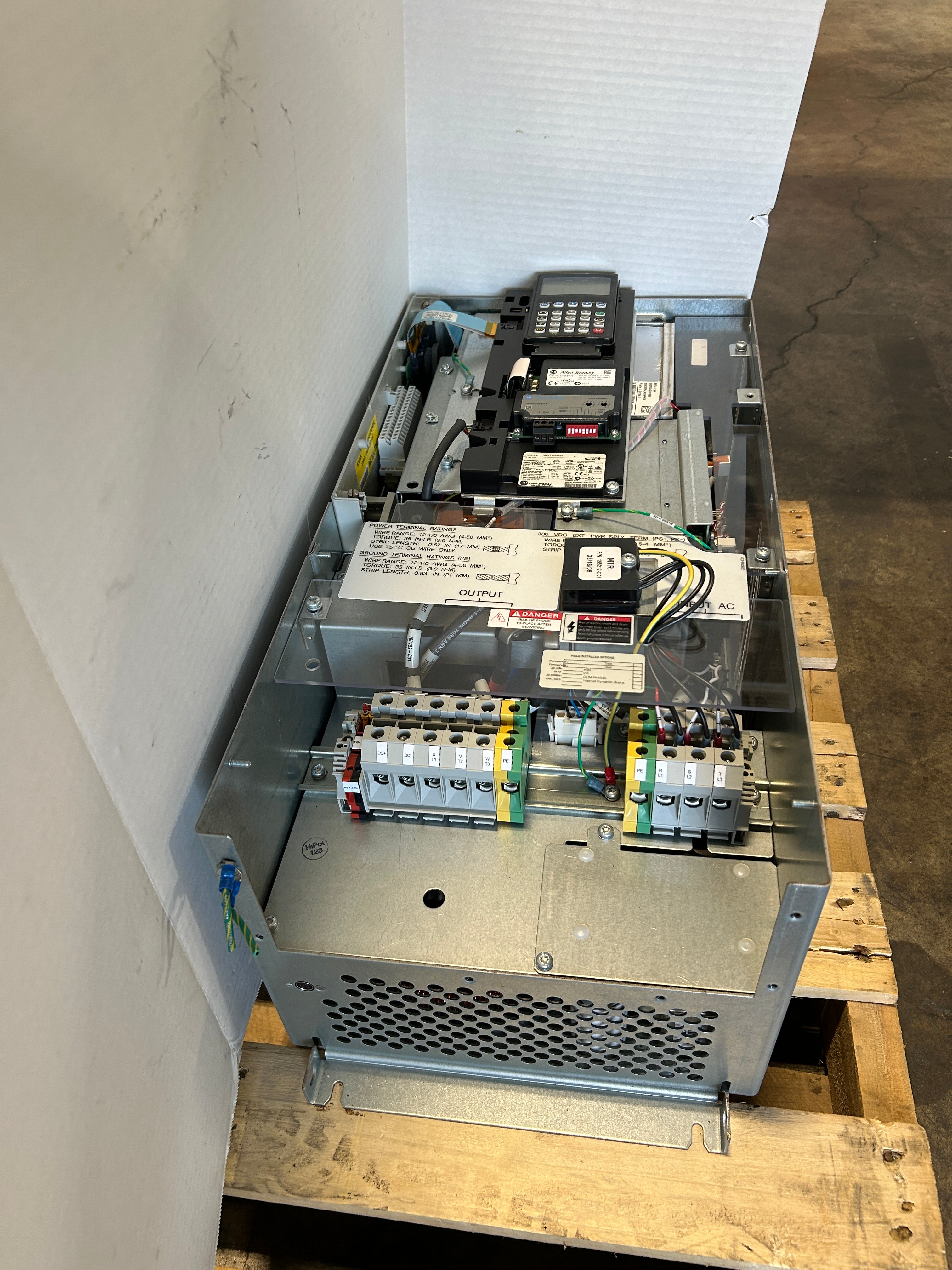 Allen-Bradley 20BD096A3ANNANC0 PowerFlex 700 AC Drive 75HP Series B