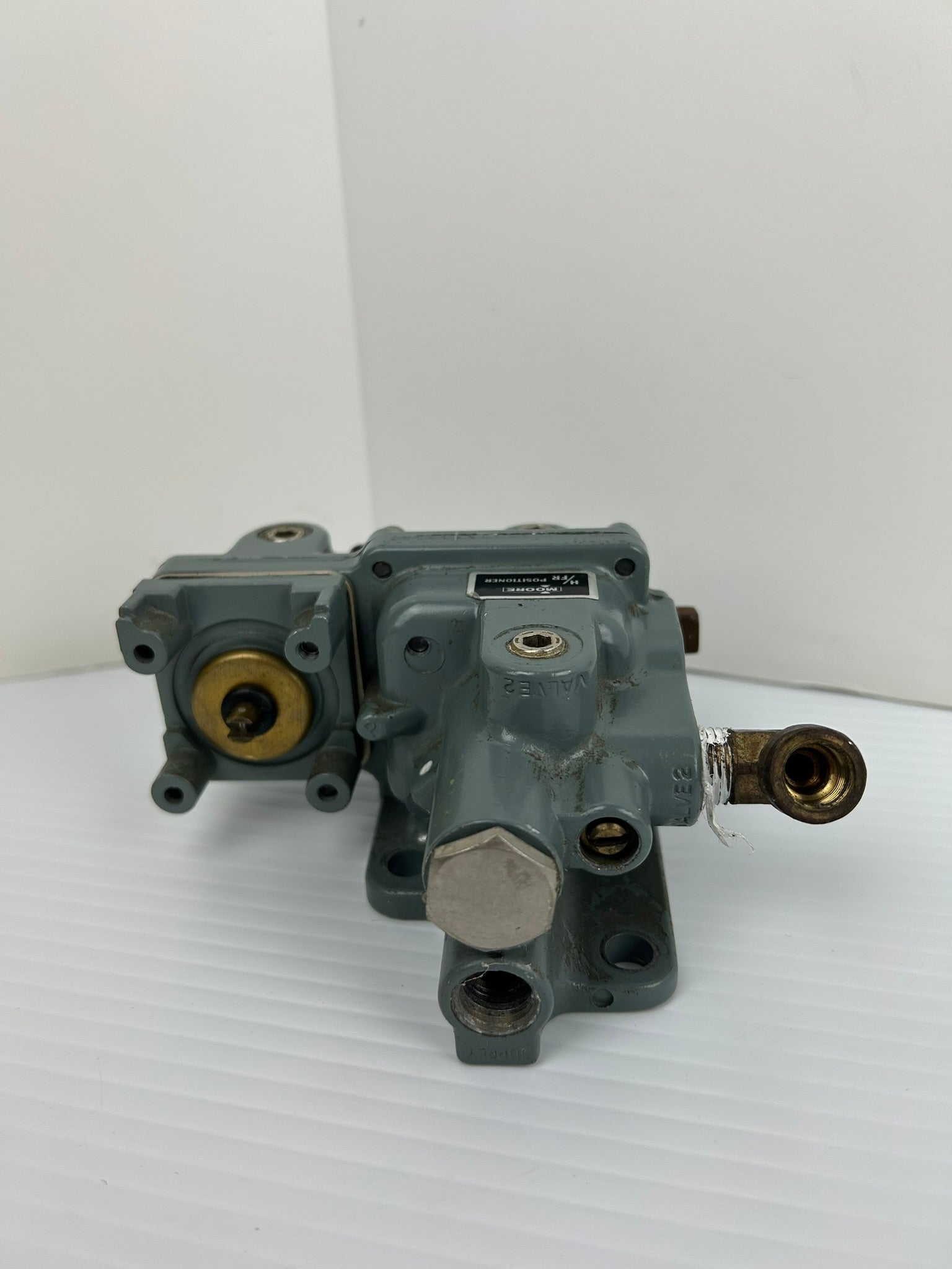 Moore 12372-74NS6CA H/FR Valve Positioner 74N