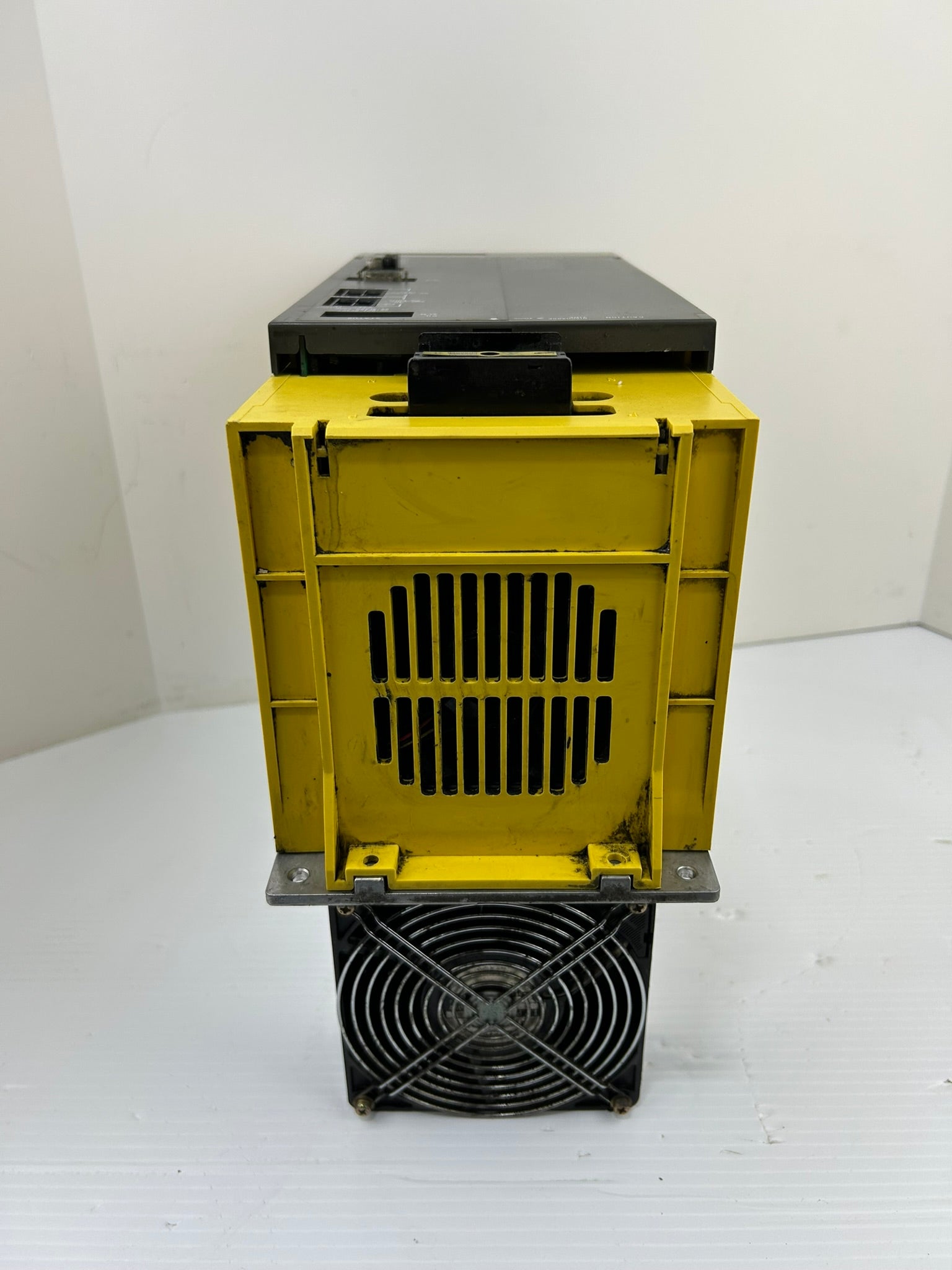 Fanuc A16B-2202-0421/11H Servo Amplifier Drive A20B-1006-0470/01A