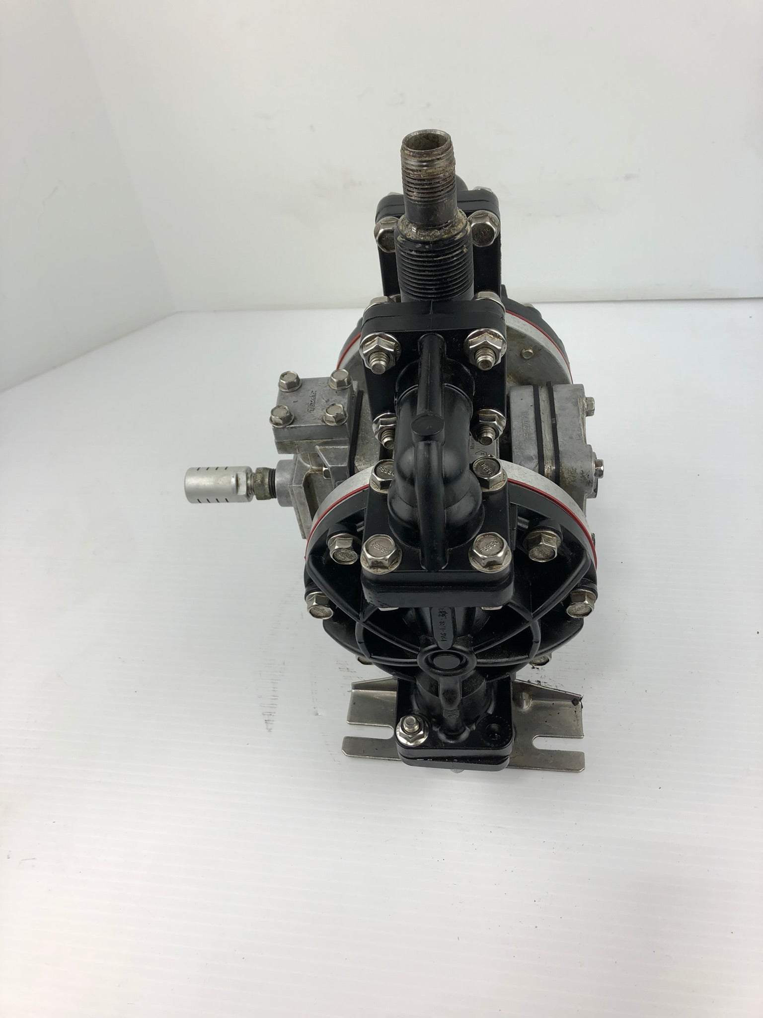 Sandpiper S05B2G2TXNS000 Double Diaphragm Pump 100 PSI 7 bar