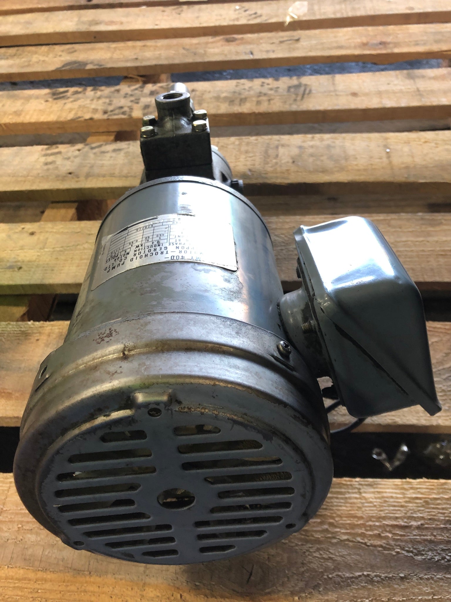 Nippon Gerotor FELQ-8T 3 Phase Induction Motor 4 Poles, 460V, 60 Hz, 1710 RPM