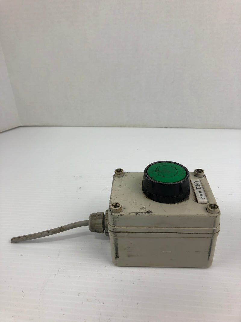 Fuji Electric AR30M3R Control Box with Green Push Button 250V 6A