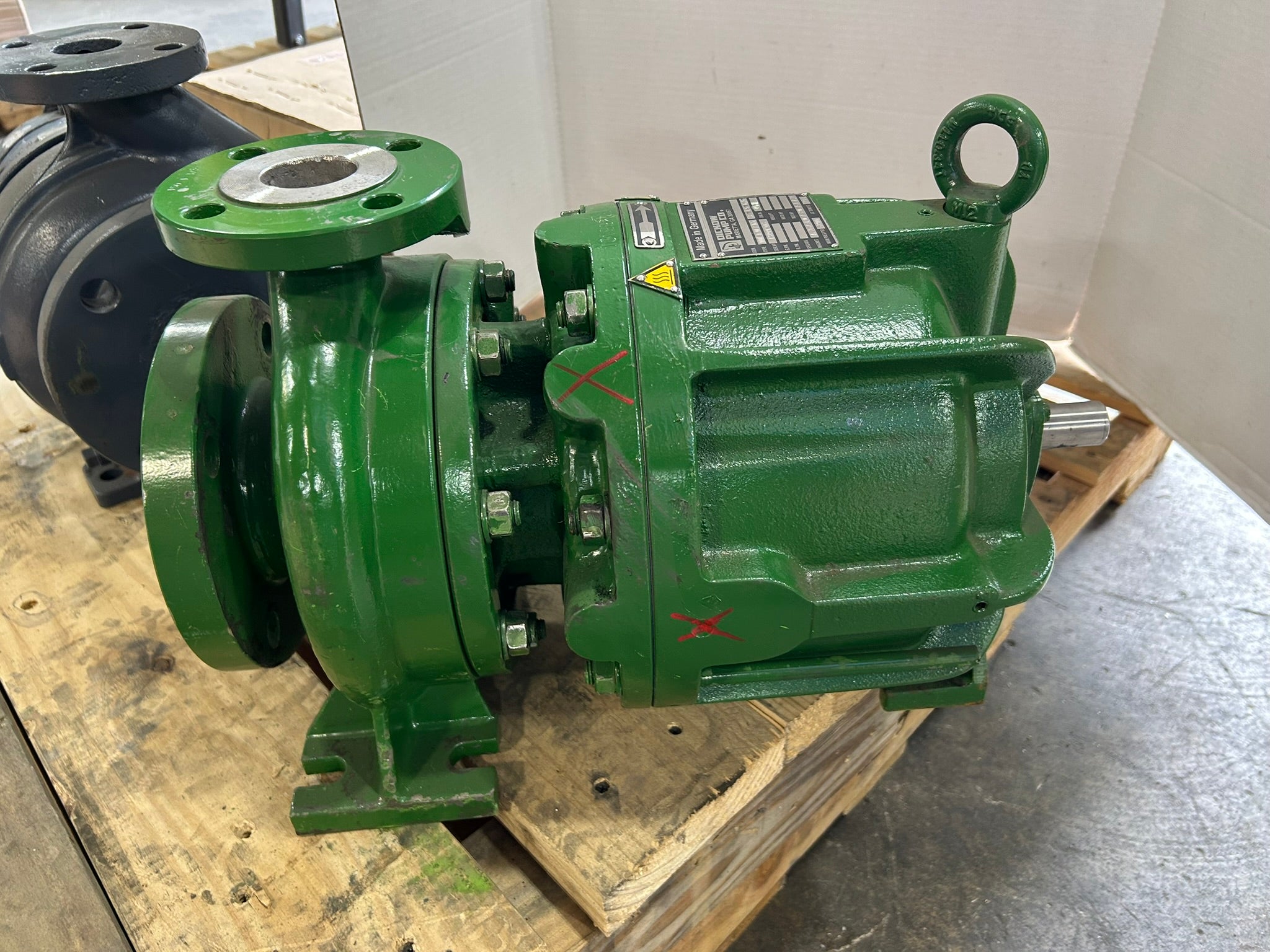 Dickow Pump Co. NMLh40/165 Pump 3"/1,5"/6,5" 290 PSI 6.1" Diameter