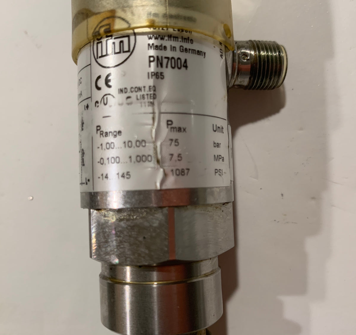 IFM Electronic Pressure Sensor PN7004 1087 PSI