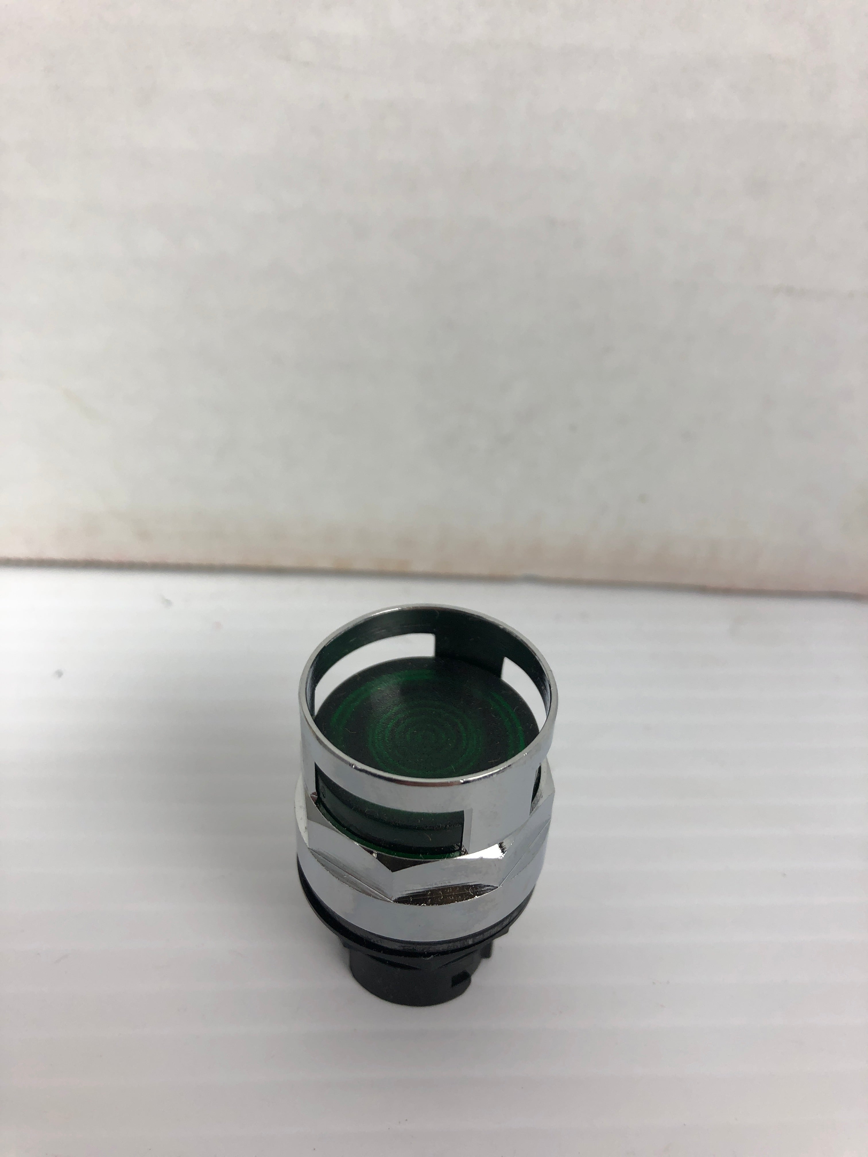 Cutler Hammer E22TX3 Extended Head Green Illuminated Shroud Push Button