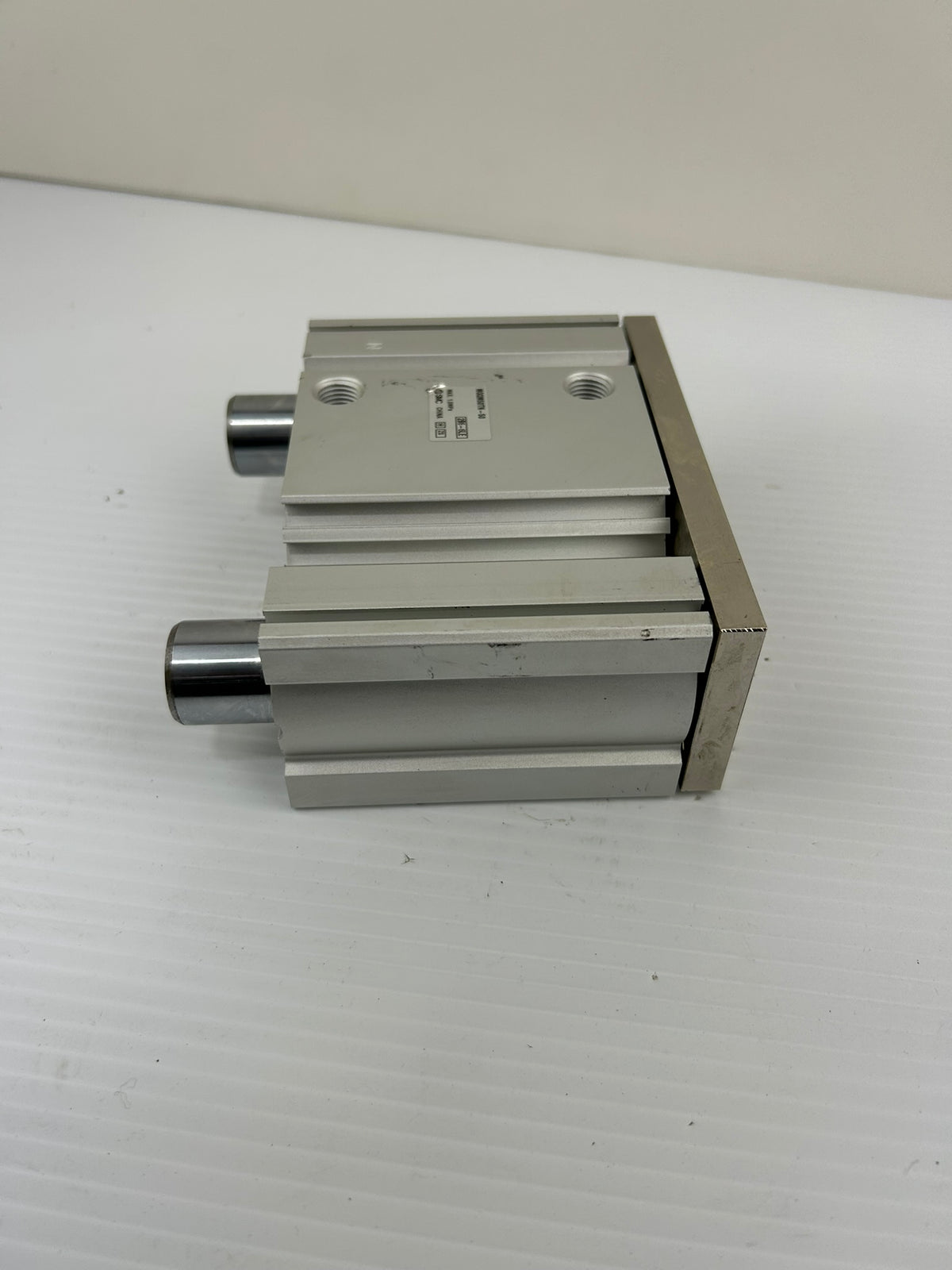 SMC MGQM50TN-50 Compact Guide Cylinder 50mm Bore 50mm Stroke Pneumatic 1.0MPa