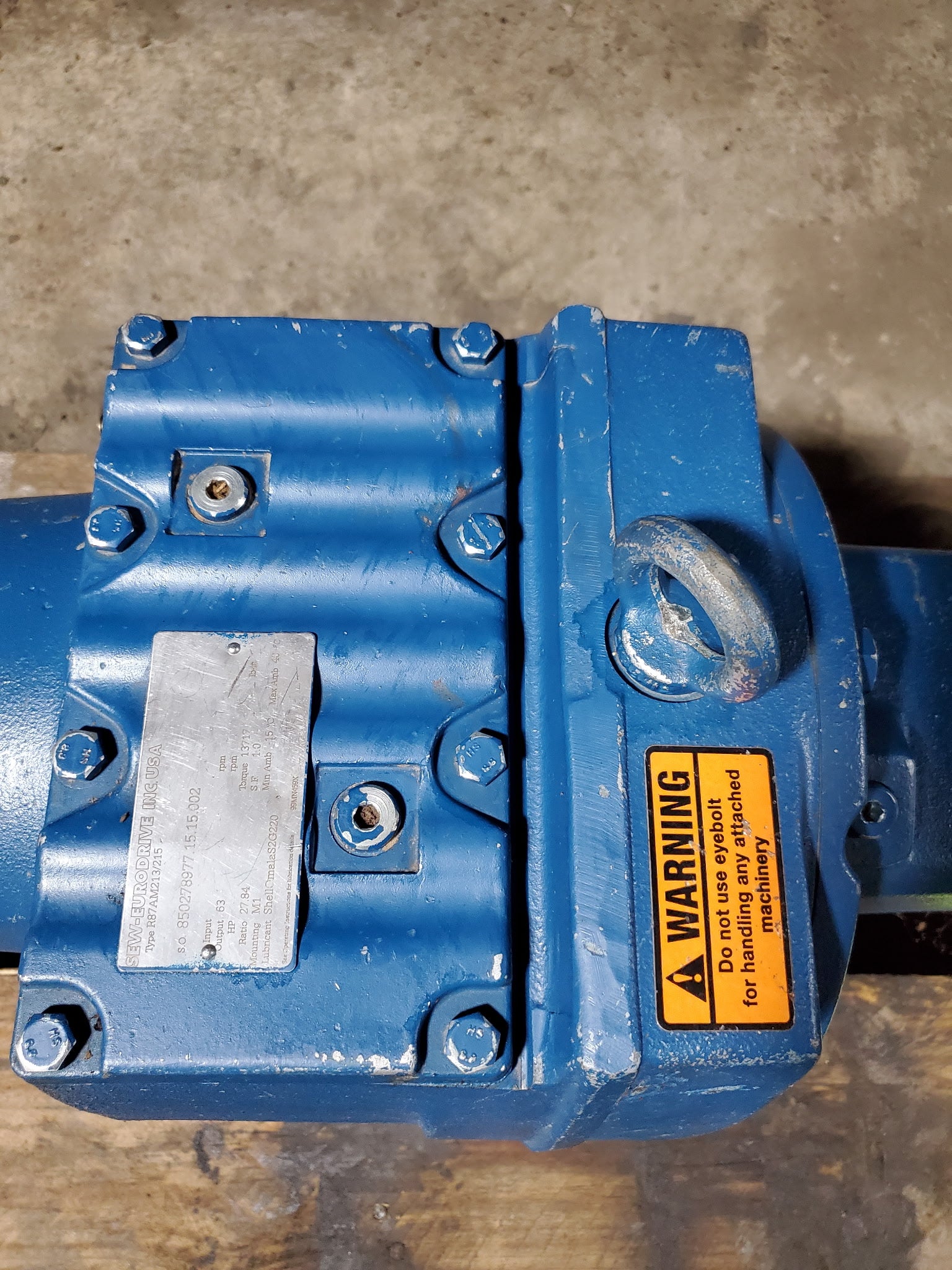 SEW Eurodrive R87AM213/215 Helical Gear Reducer Gearbox 27.84:1 63 RPM