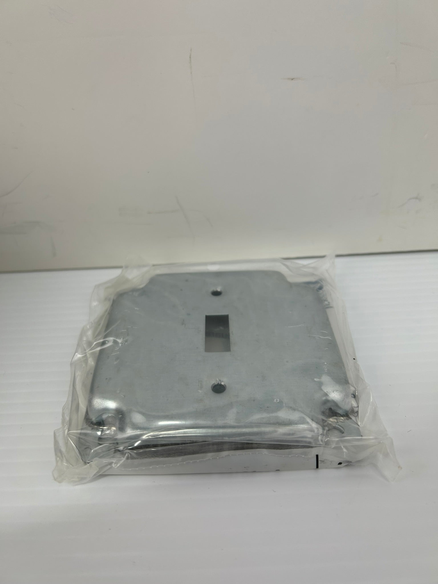 Raco Hubbell 800C Square Cover One Toggle Switch Plate 4" x 1/2" - Box of 10