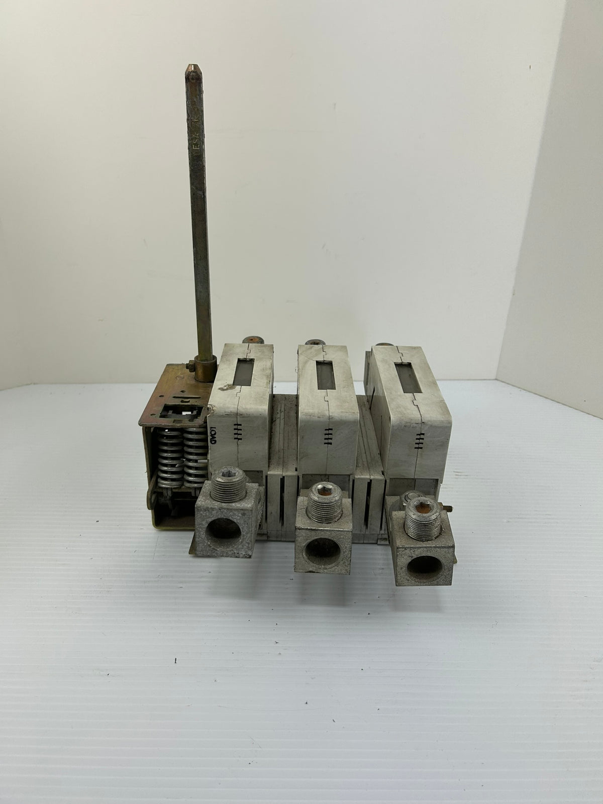 ABB OETL-NF400 600V 400A 3 Phase Industrial Disconnect Switch 3 Pole