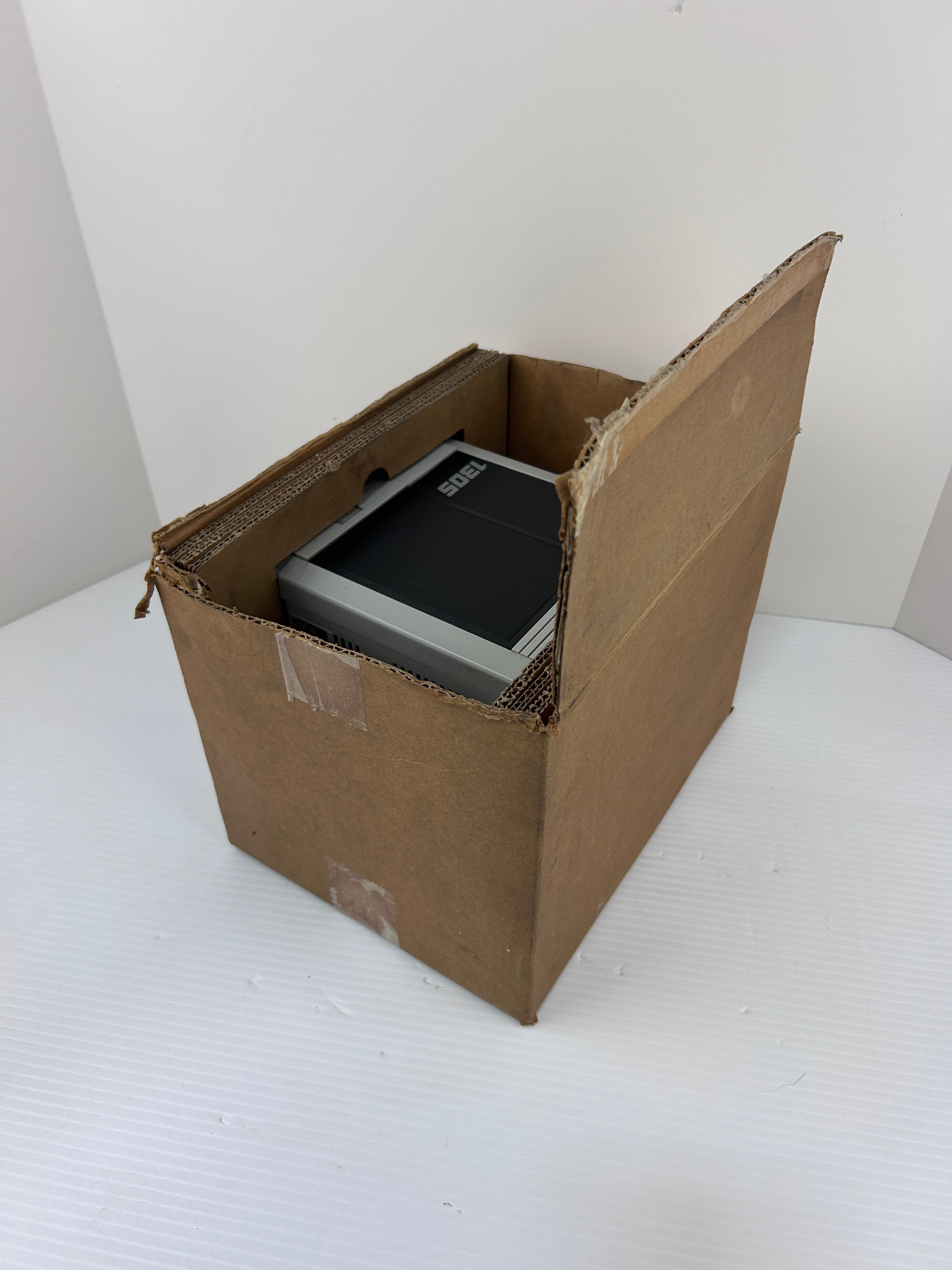 Allen-Bradley 1305-BA03A Adjustable Frequency AC Drive Bulletin 1305 1HP