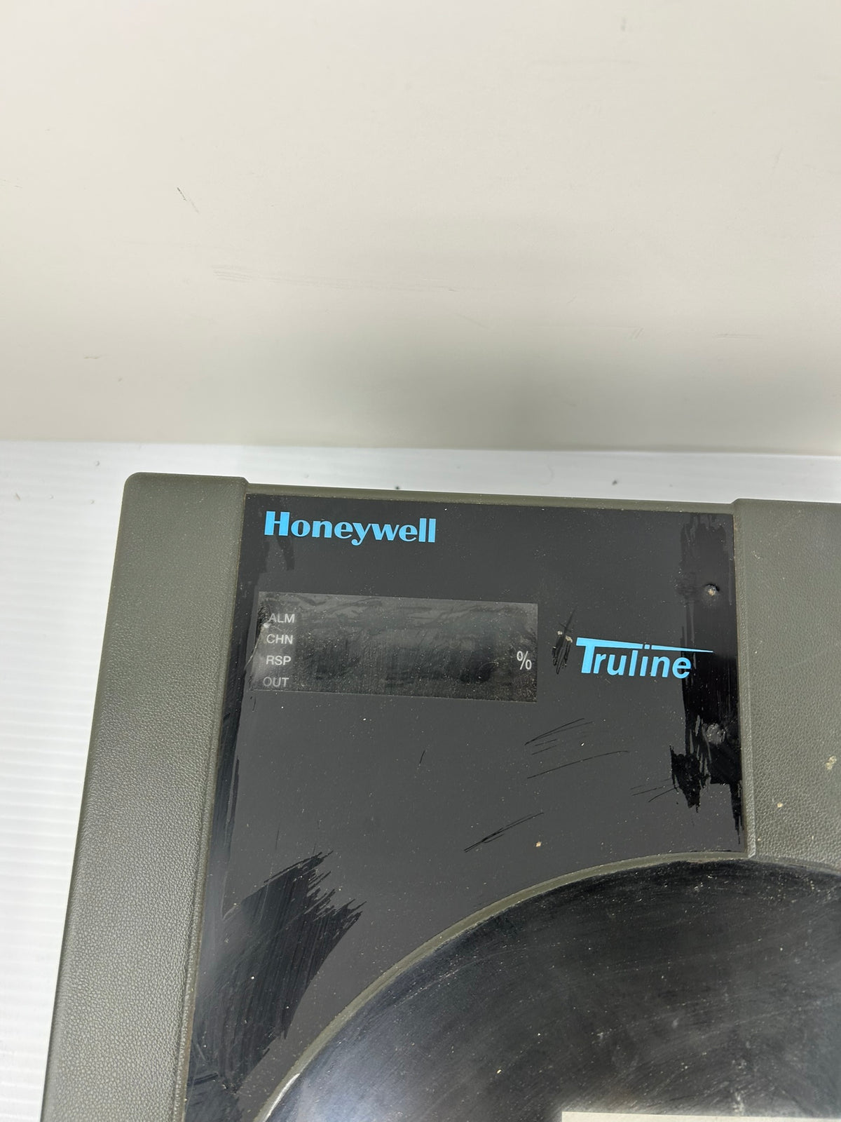 Honeywell DR4500 Truline Circular Chart Recorder DR45AT-1100-00-000-0-000P00-0