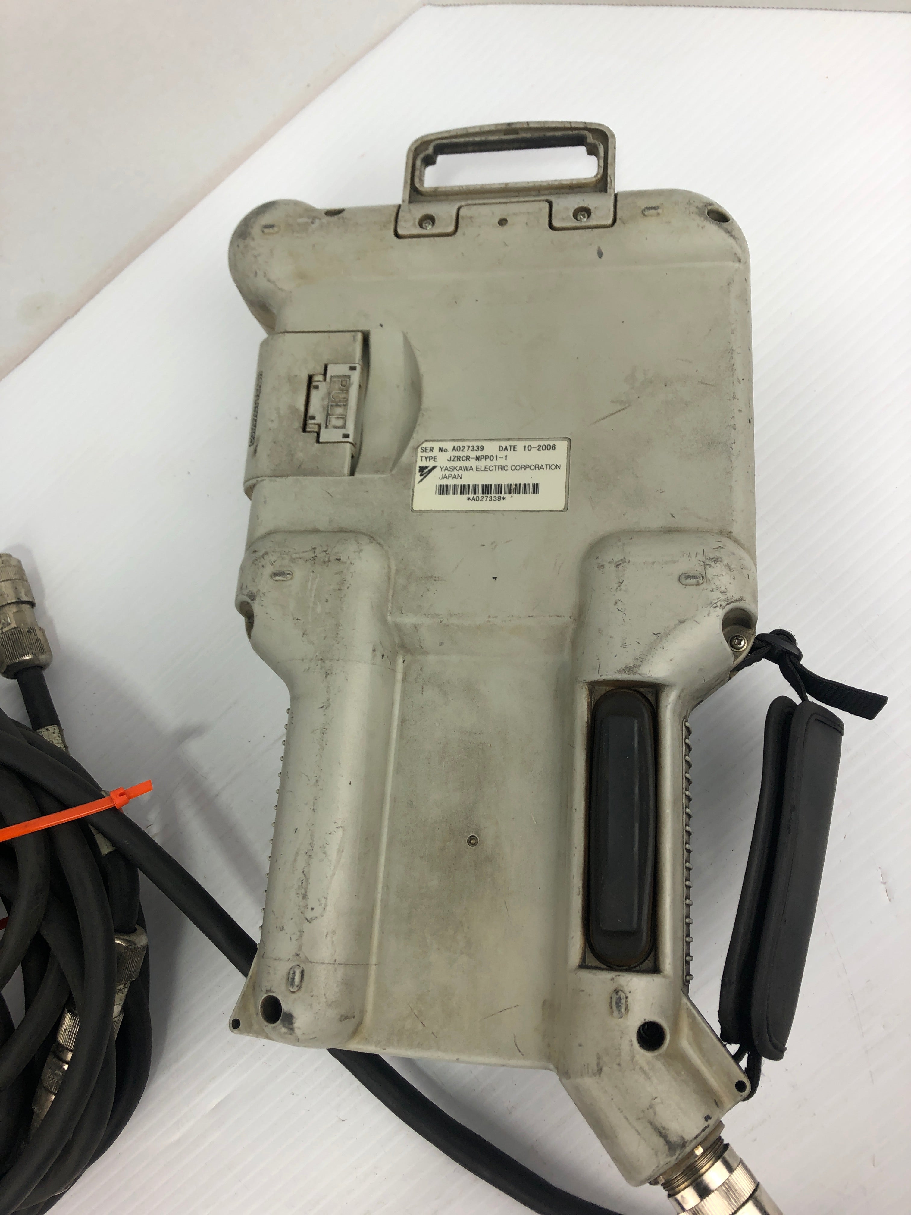 Yaskawa JZRCR-NPP01-1 Teach Pendant A027339 with Cable