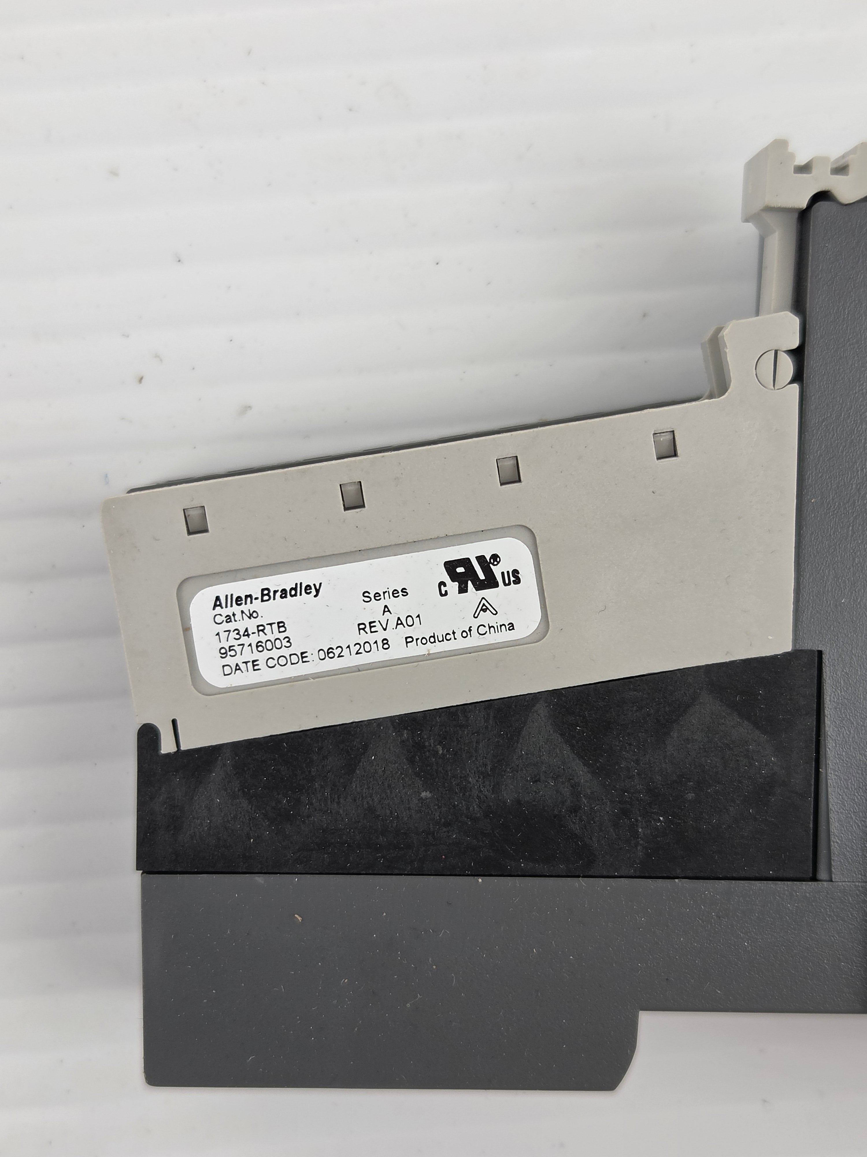 Allen Bradley 1734-FPD Point I/O Field Distributor Module Series B 1734-RTB /A