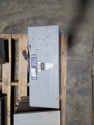 Square D QMB-364W Fusible Panelboard Switch Disconnect Series E1 200A 3P 600V