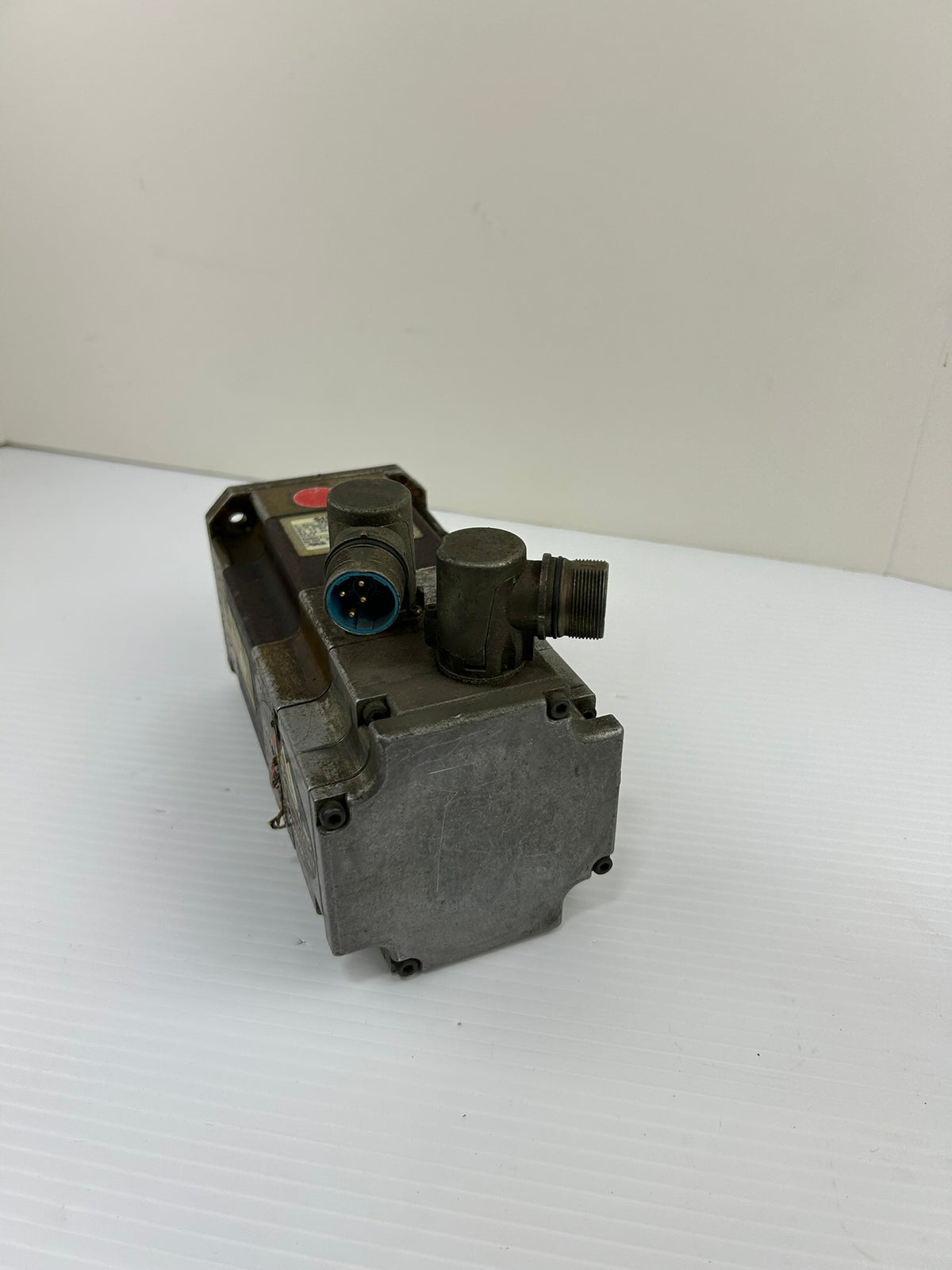 Siemens 1FK6042-6AF71-1TG0 AC Servo Motor 3.2Nm 8500 RPM 3 Phase 228V IP64