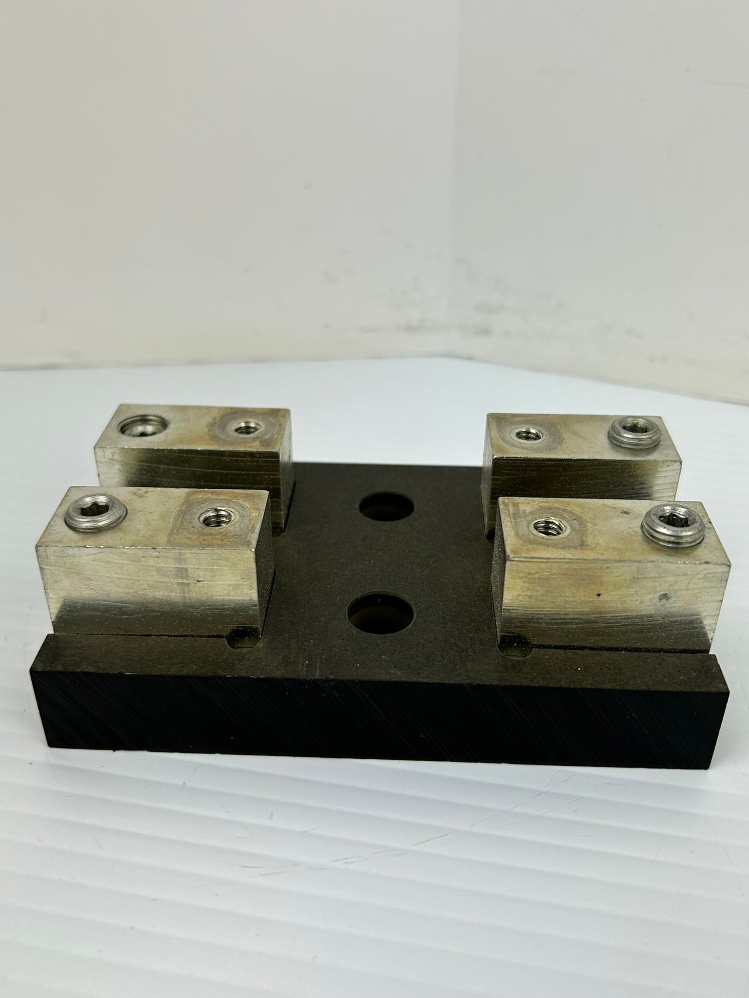 Gould Shawmut 61032T Fuse Block 600V 100A