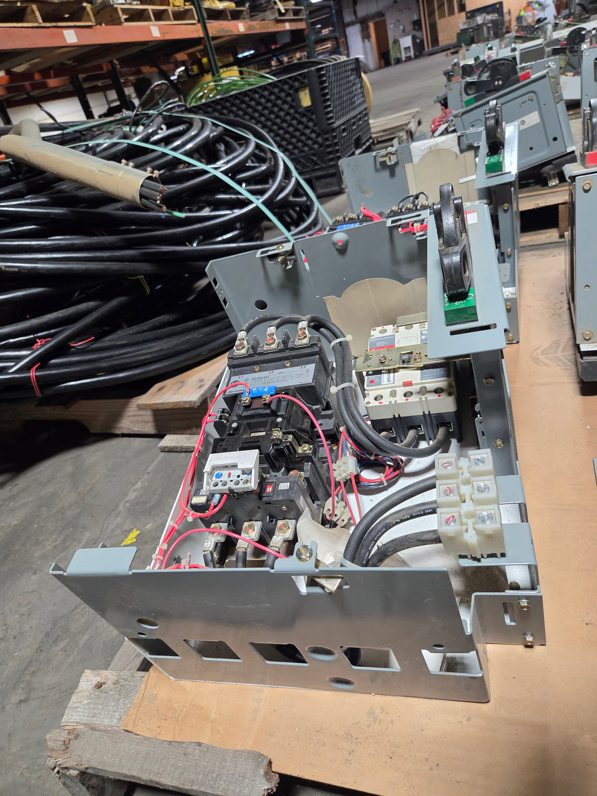 Allen-Bradley MCC Bucket 2113B Size 3 FVNR 100A Breaker 30HP 3PH 480V - No Door