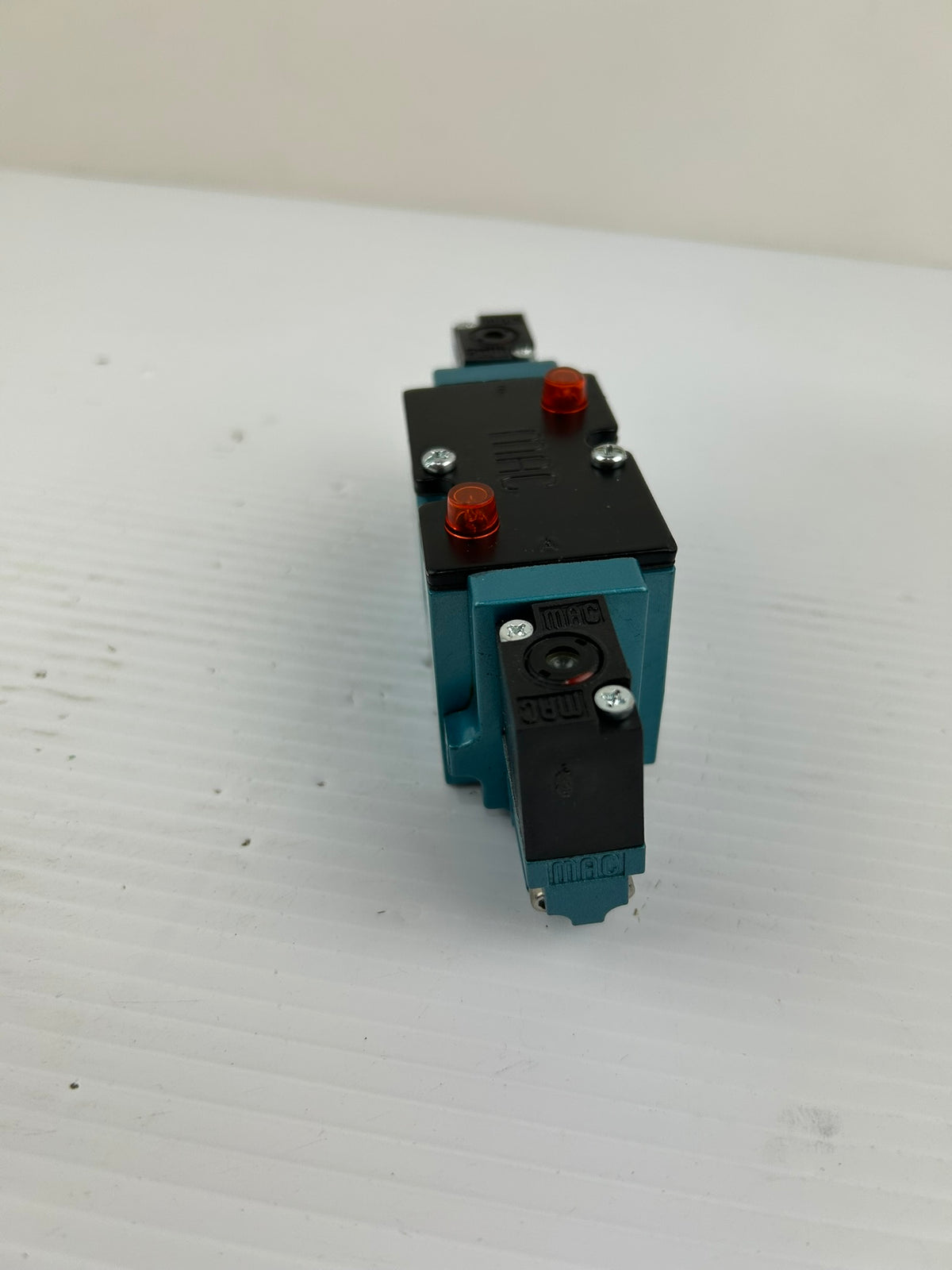 MAC 82A-BC-000-TM-DAAP-1DA Pneumatic Solenoid Valve 120V 150 PSI TM-DAAJ-1DA