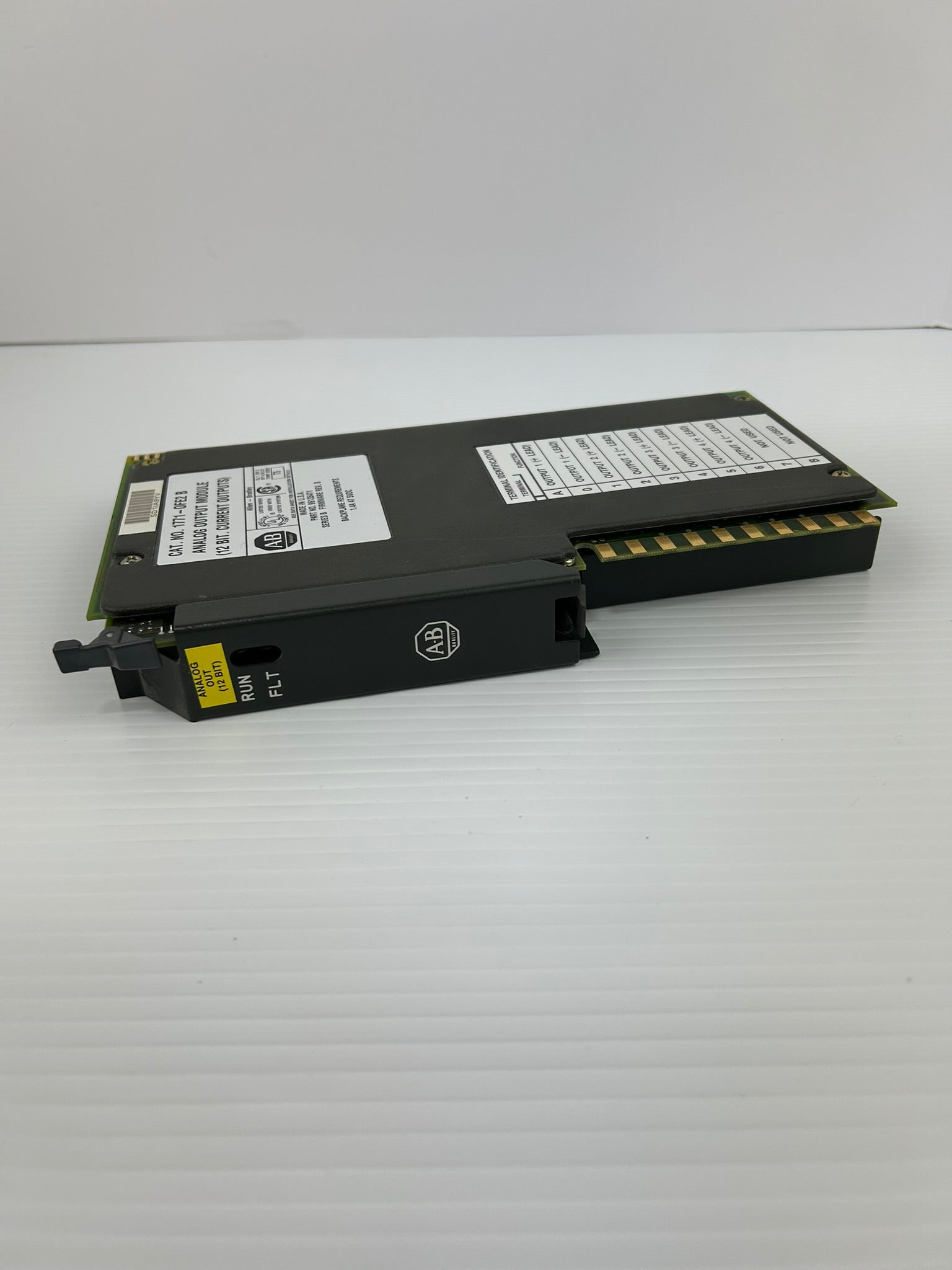 Allen Bradley 1771-0FE2 Analog Output Module Series B