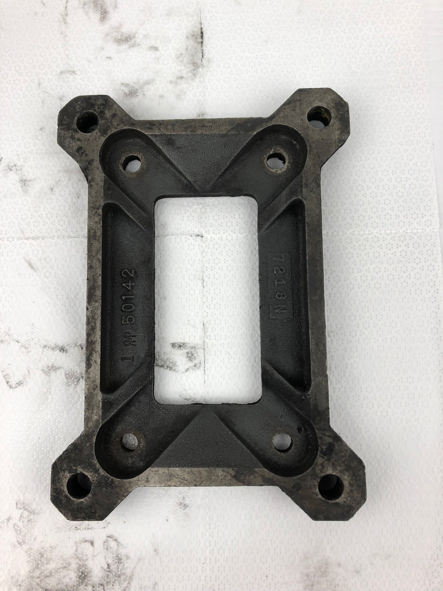 50142 Metal Mounting Base