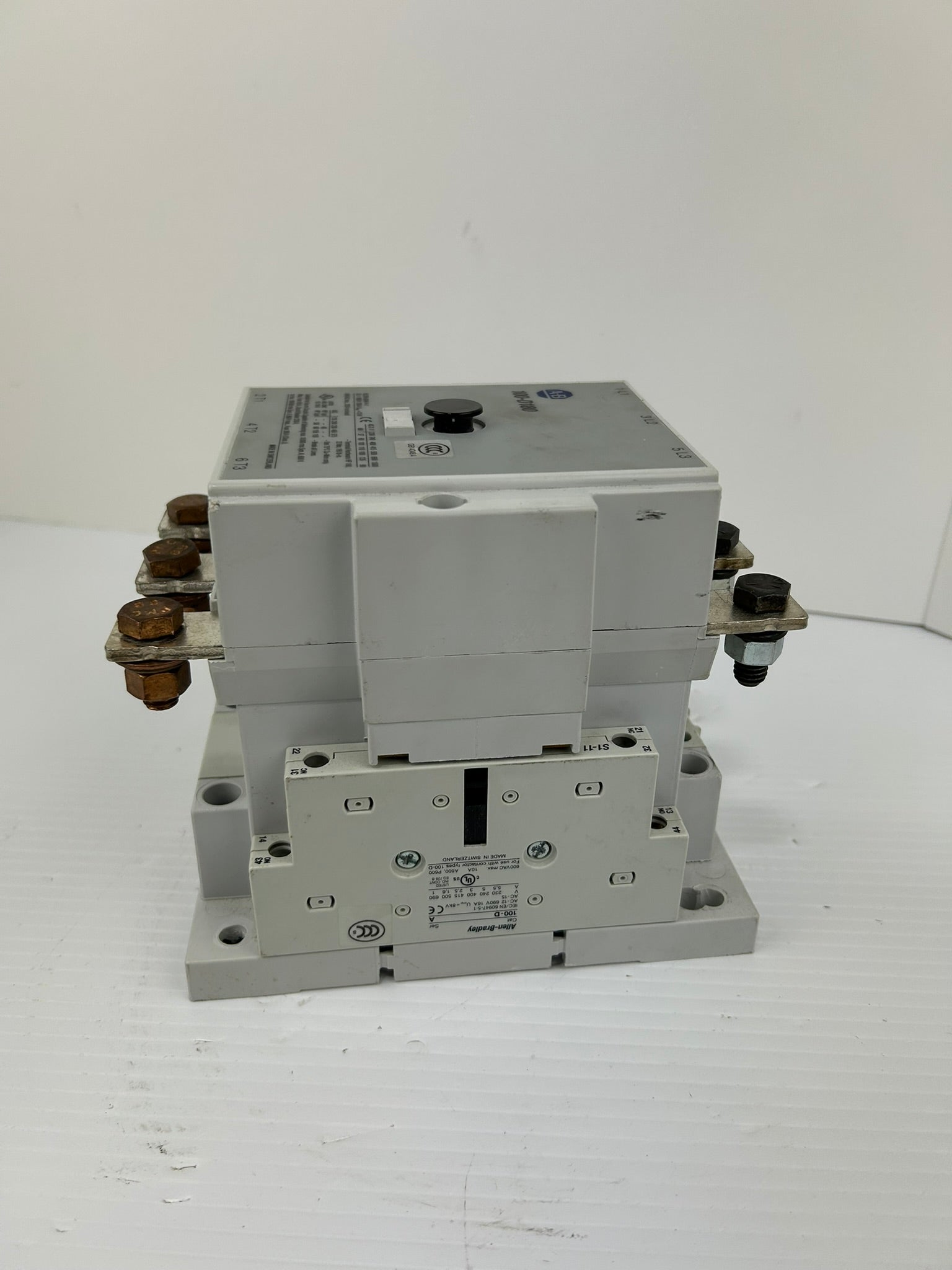 Allen Bradley 100-D180 Contactor AC-1 1000V 250A - Broken Case