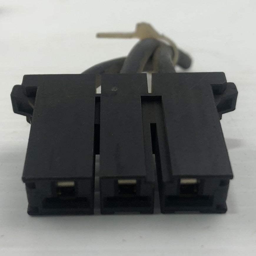 AMP D-5 Fanuc Power Cable Drive Plug Connector - Lot of 2