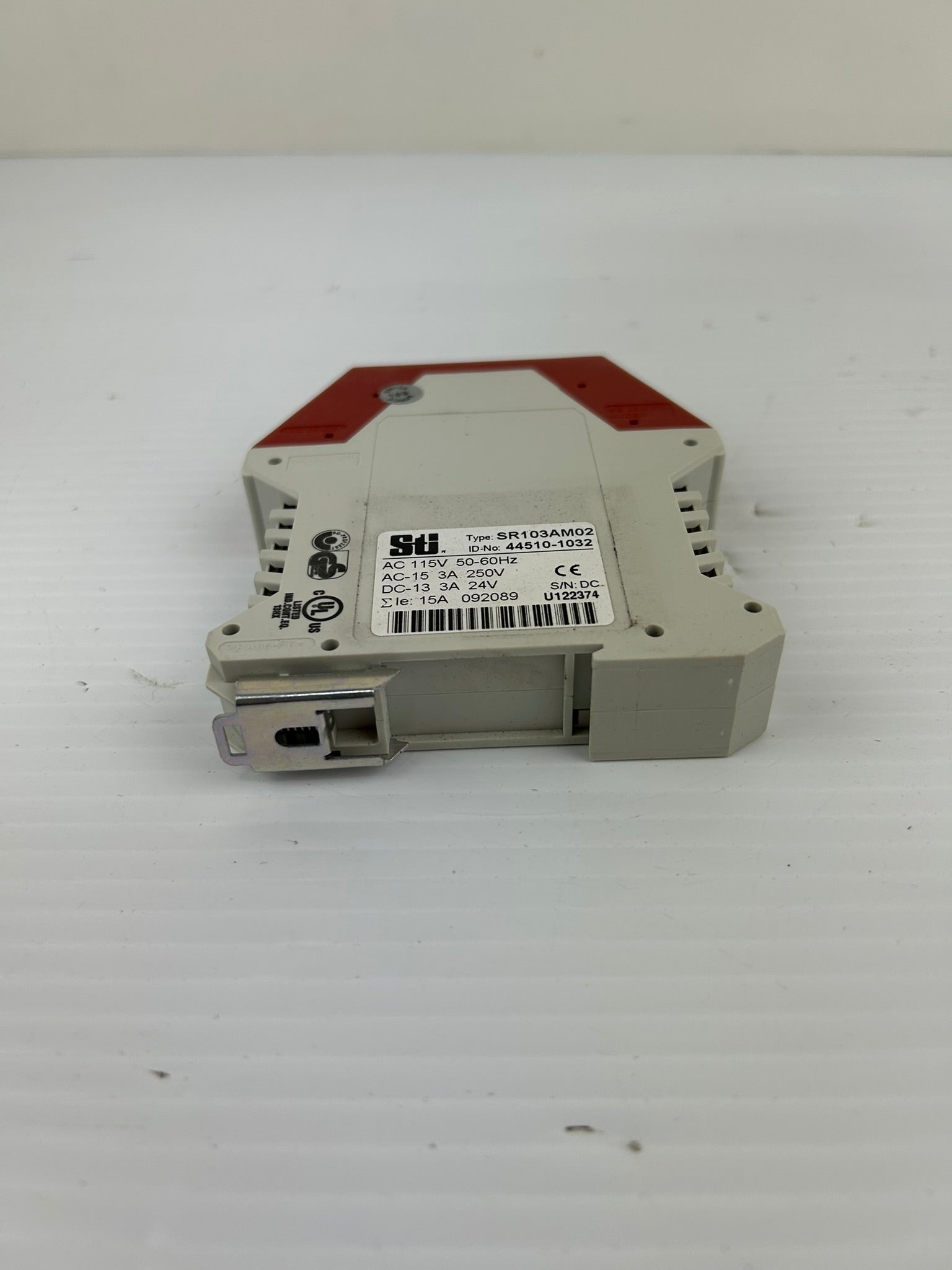 STI SR103AM02 Safety Monitoring Relay 115VAC DIN Rail 3NO 1NC Guard SR103AM