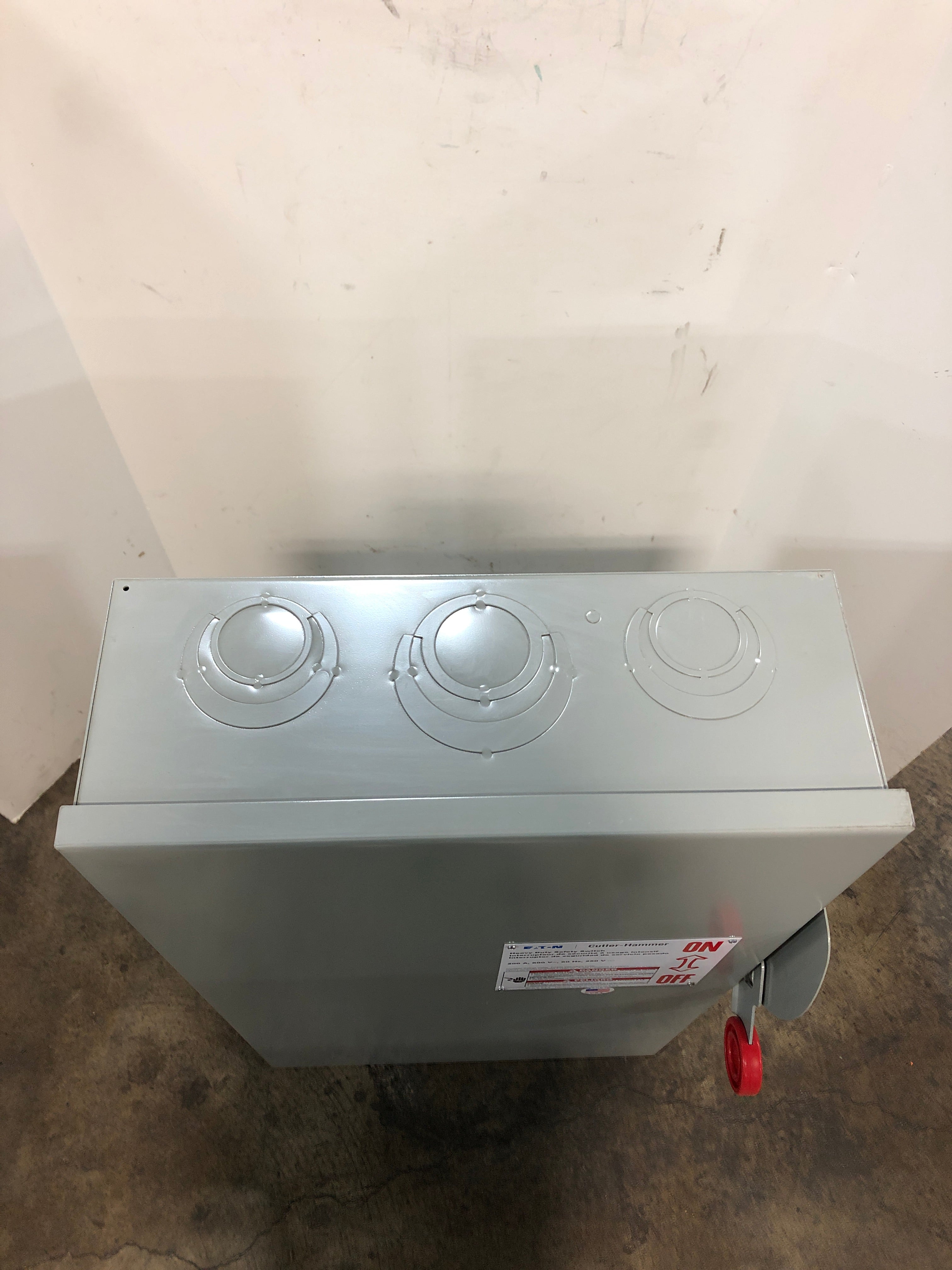 Eaton Cutler-Hammer DH364NGK Heavy Duty Safety Switch 200A Series C Type 1