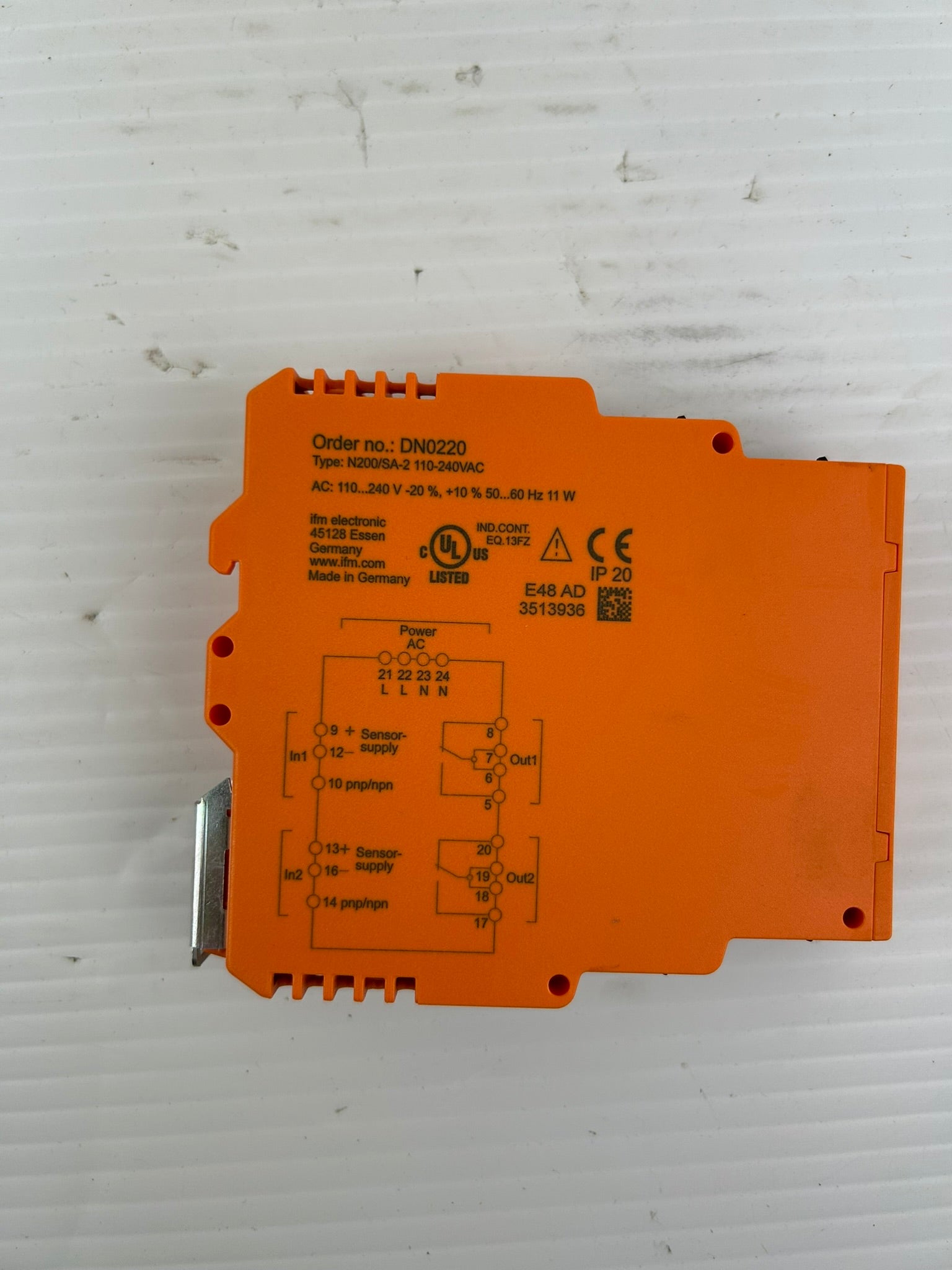 IFM DN0220 2-Channel Switching Amplifier N200/SA-2 110-240VAC PNP/NPN Relay