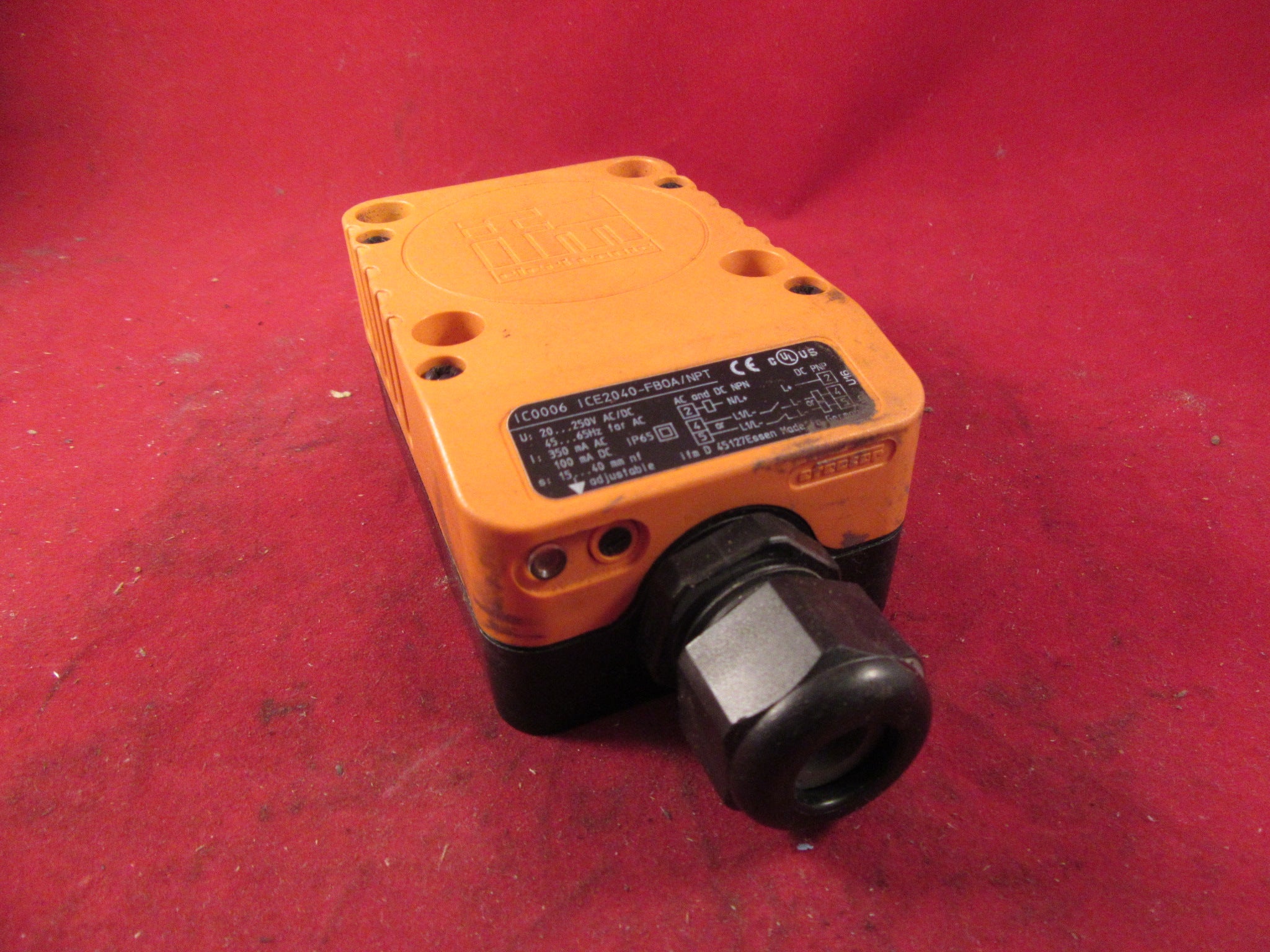 IFM Electronic Proximity Sensor IC0006 ICE2040-FB0A