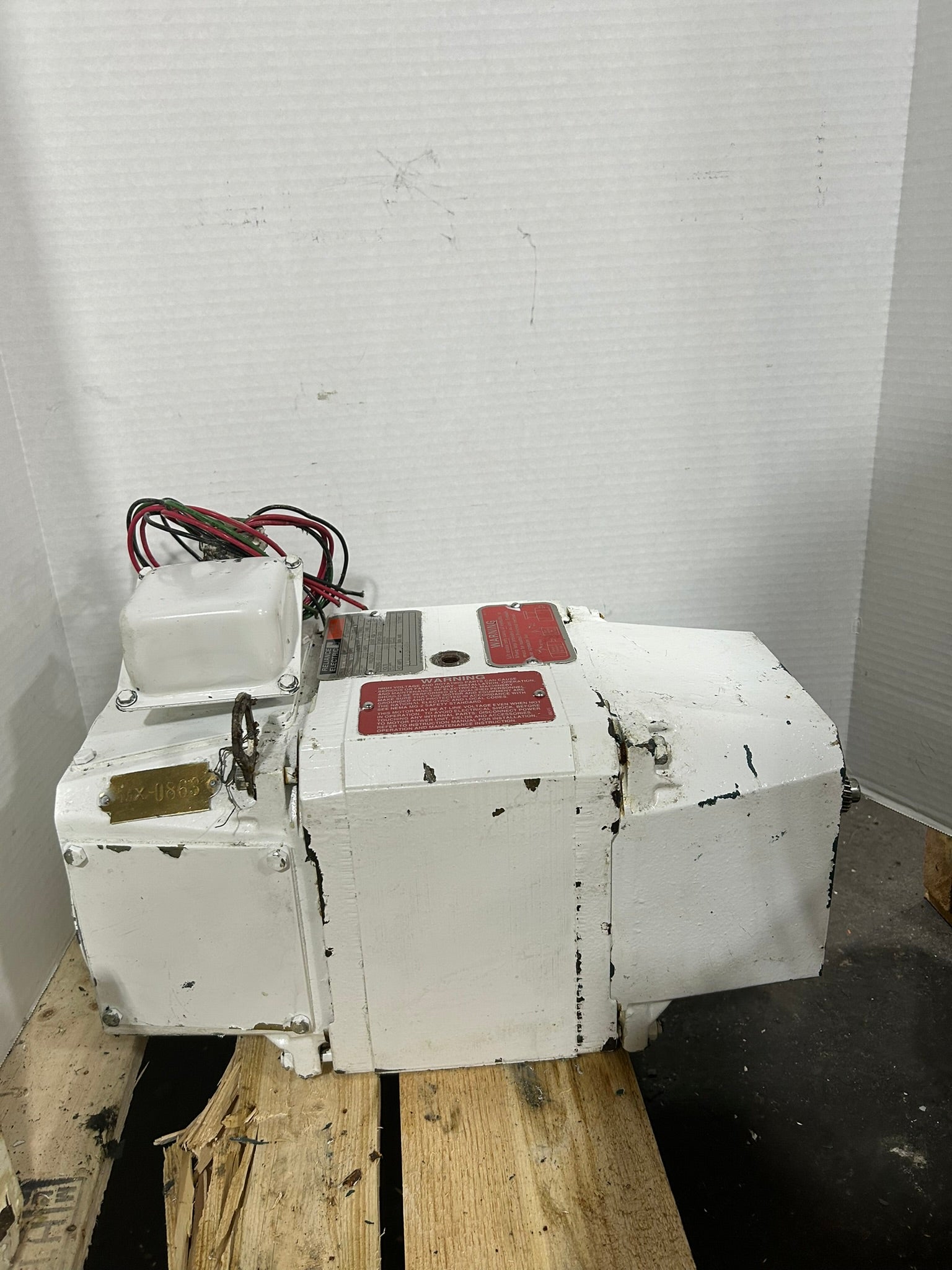 Reliance Electric 01KA599723-YY RPM III DC Motor 2HP 2500RPM 180V 10.00A Type TR