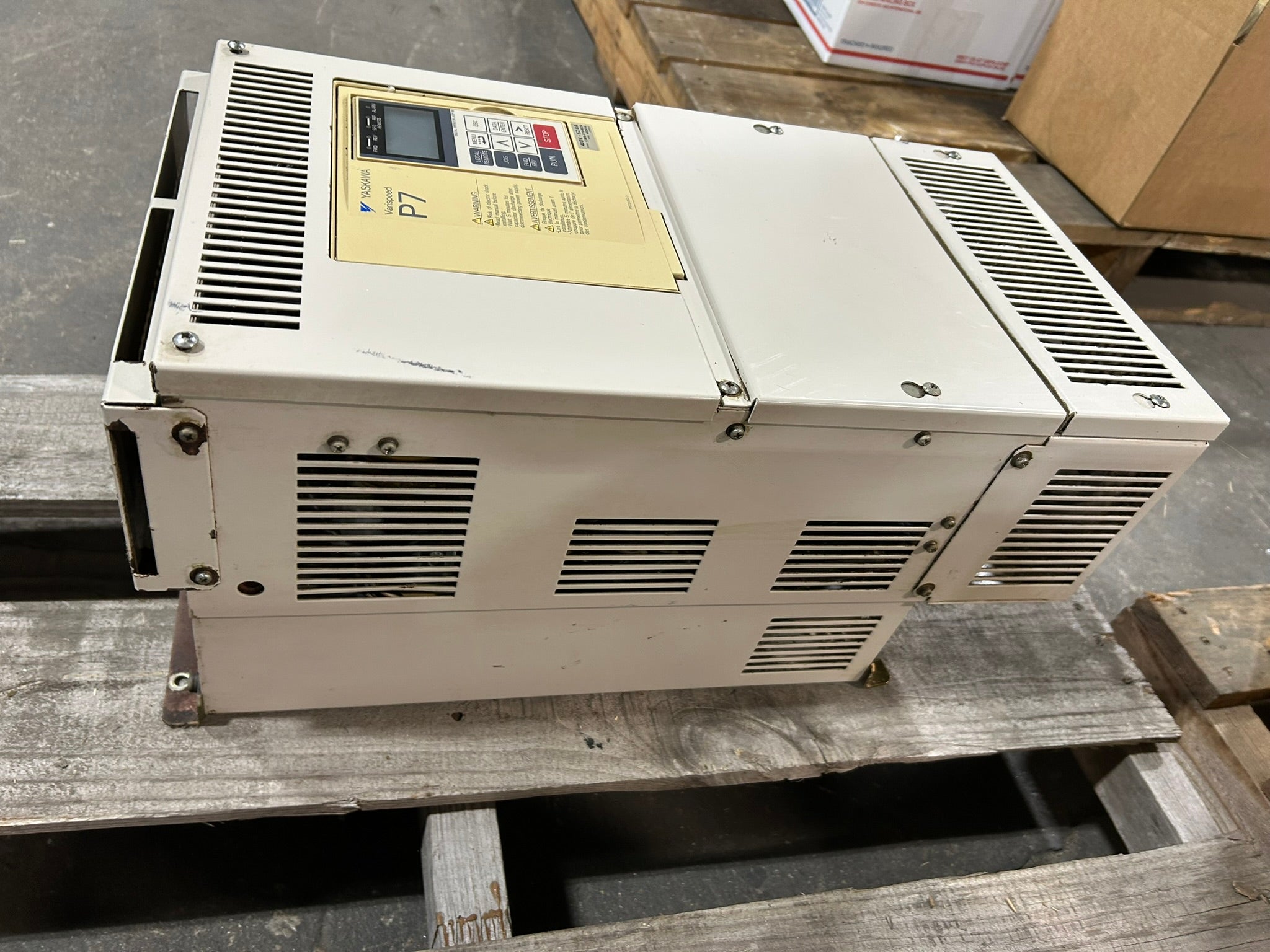 Yaskawa CIMR-P7U4024 AC Drive Varispeed P7 Type 1 Enclosure