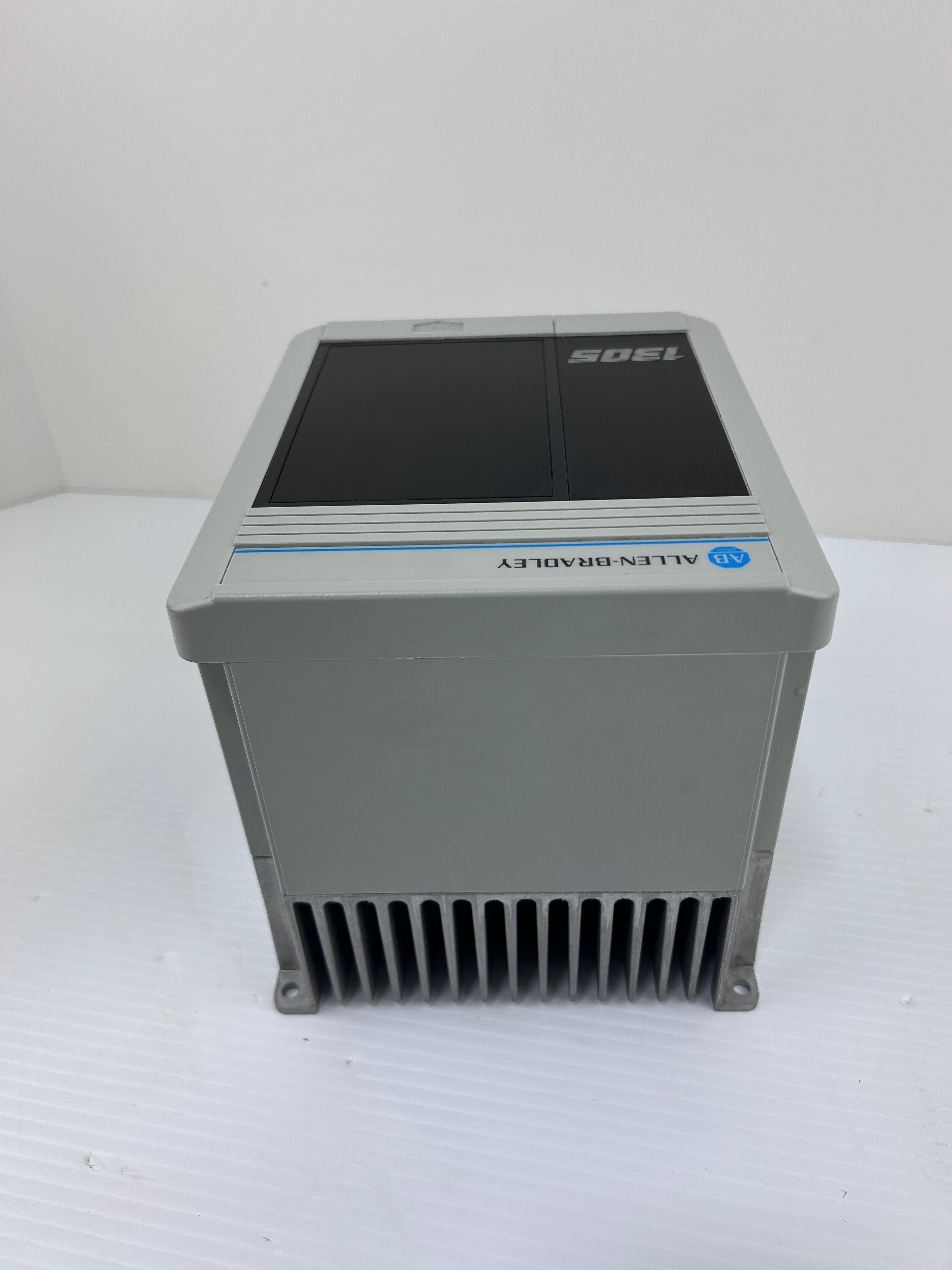 Allen-Bradley 1305-BA03A Adjustable Frequency AC Drive Bulletin 1305 1HP
