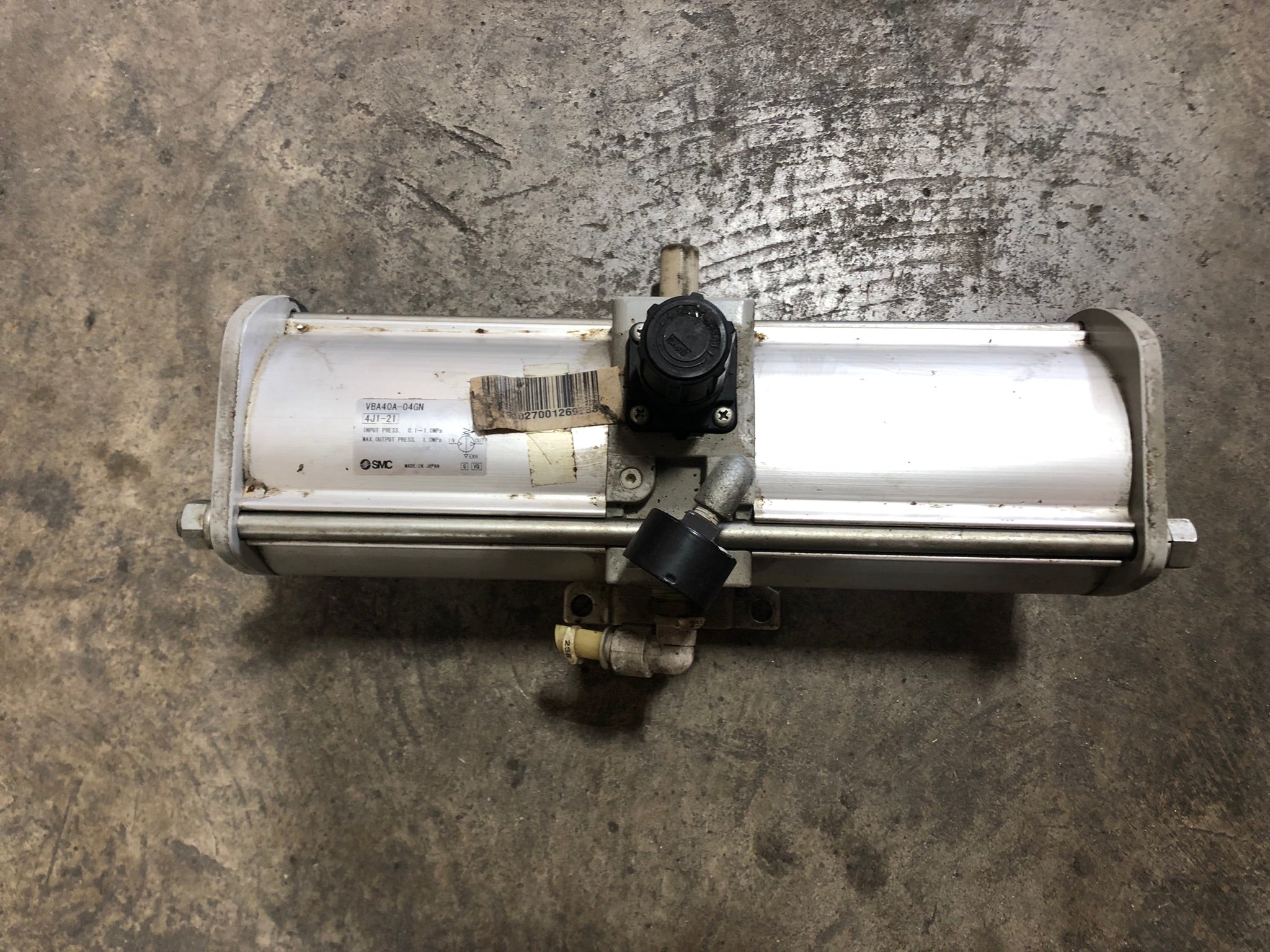 SMC VBA40A-04GN 4J1-21 Pneumatic Output Booster