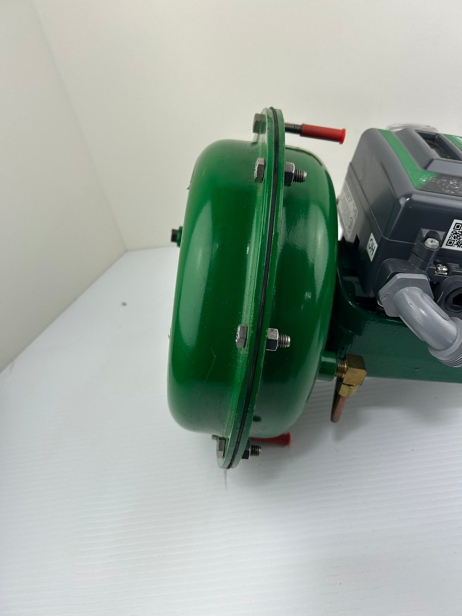 Fisher Baumann Fieldvue Pneumatic Valve 24548 DVC2000