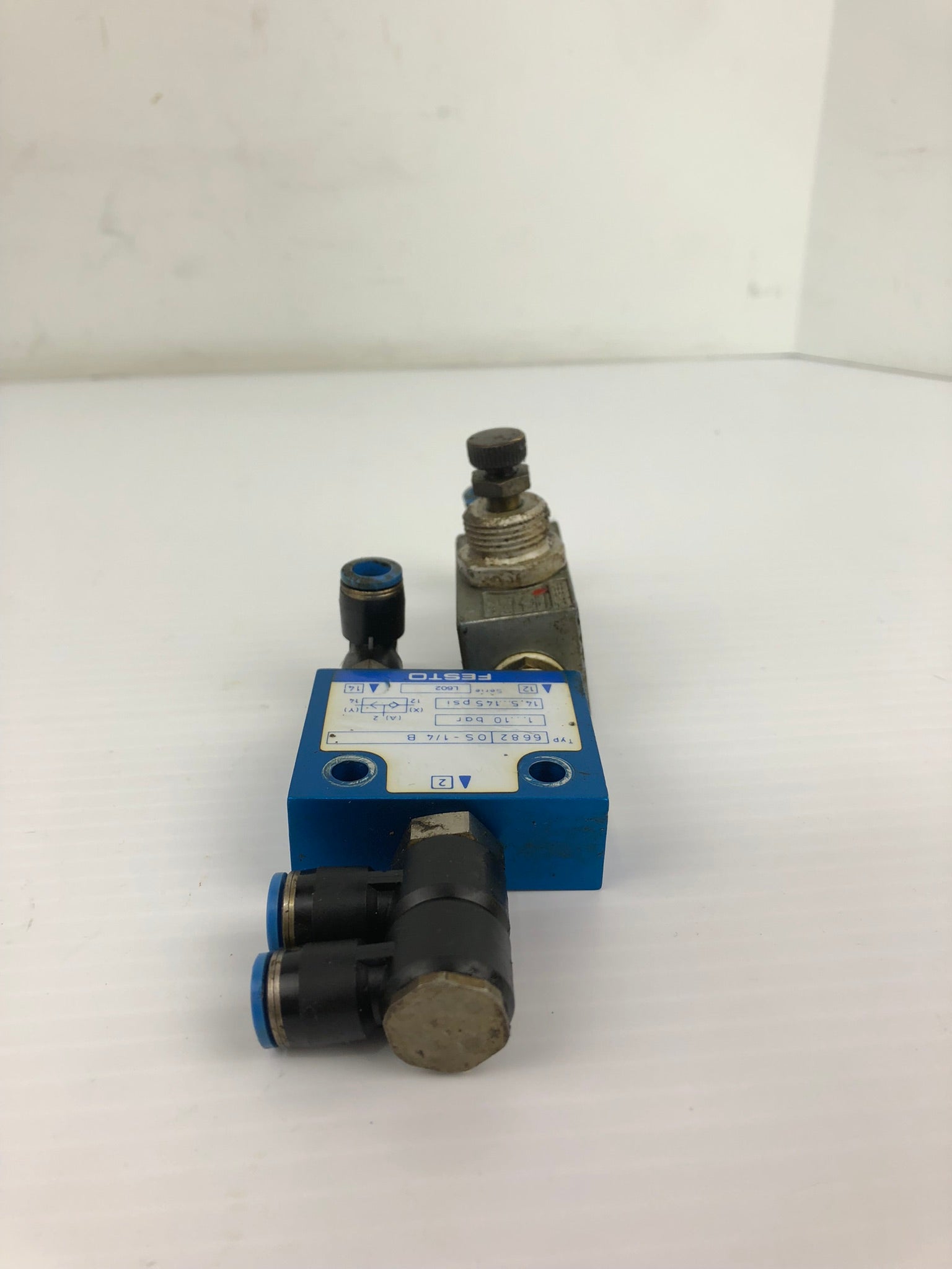 Festo 6682 OS-1/4 B Valve with One-Way Flow Control Valve GRA-1/4B