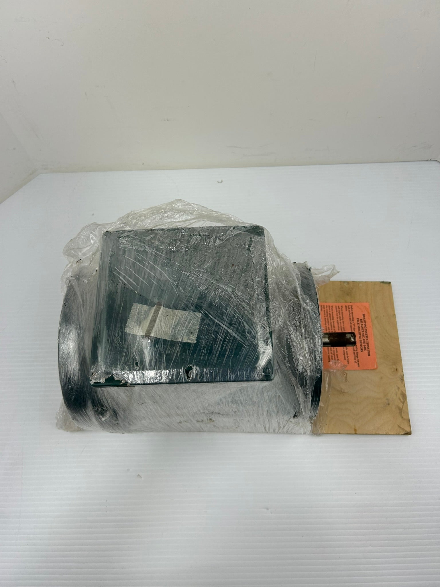 Reliance Electric P56X3891Z DC Motor FB56C Frame Type P 3 PH 1 HP 1725 RPM