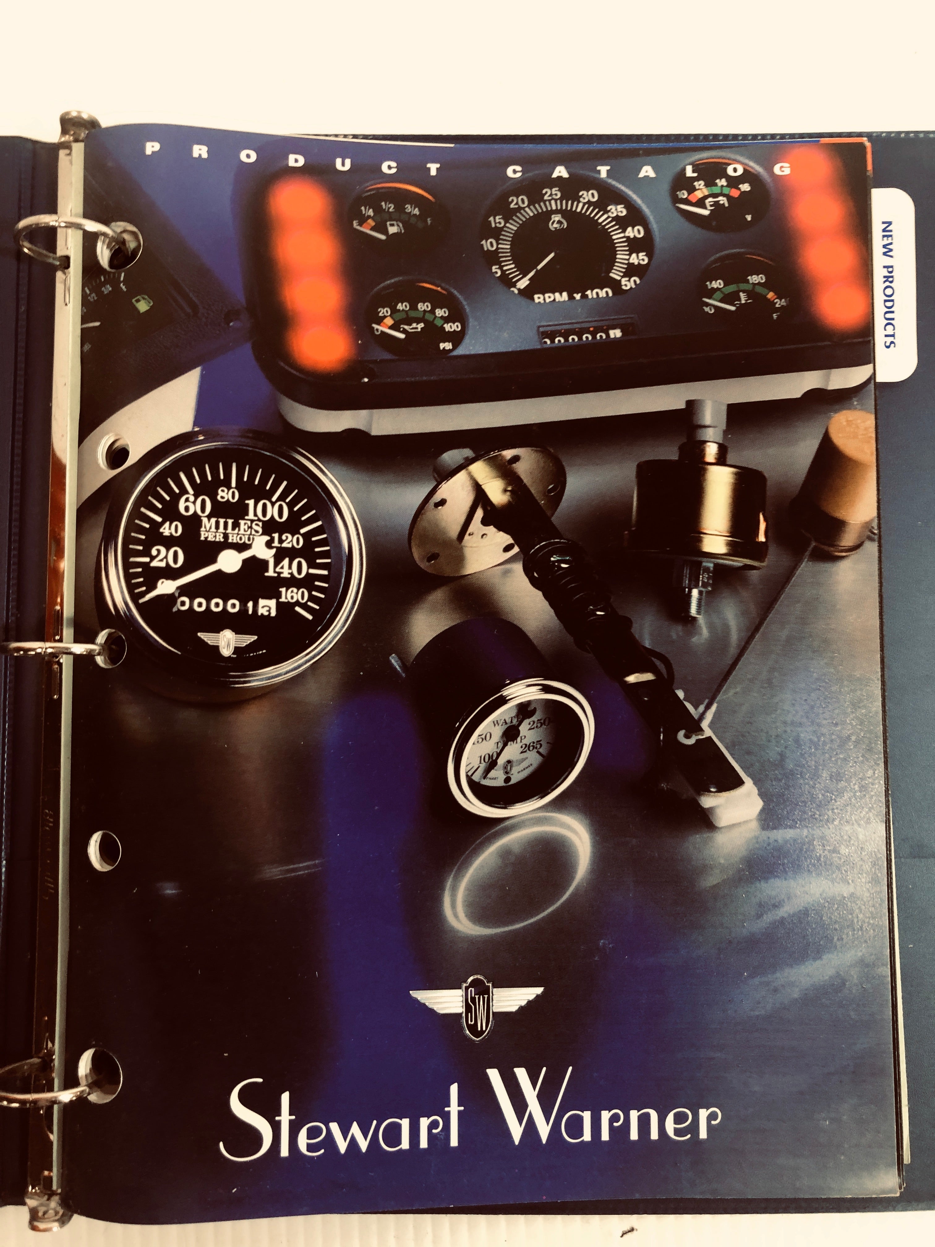 Stewart Warner 2001 Product Catalog