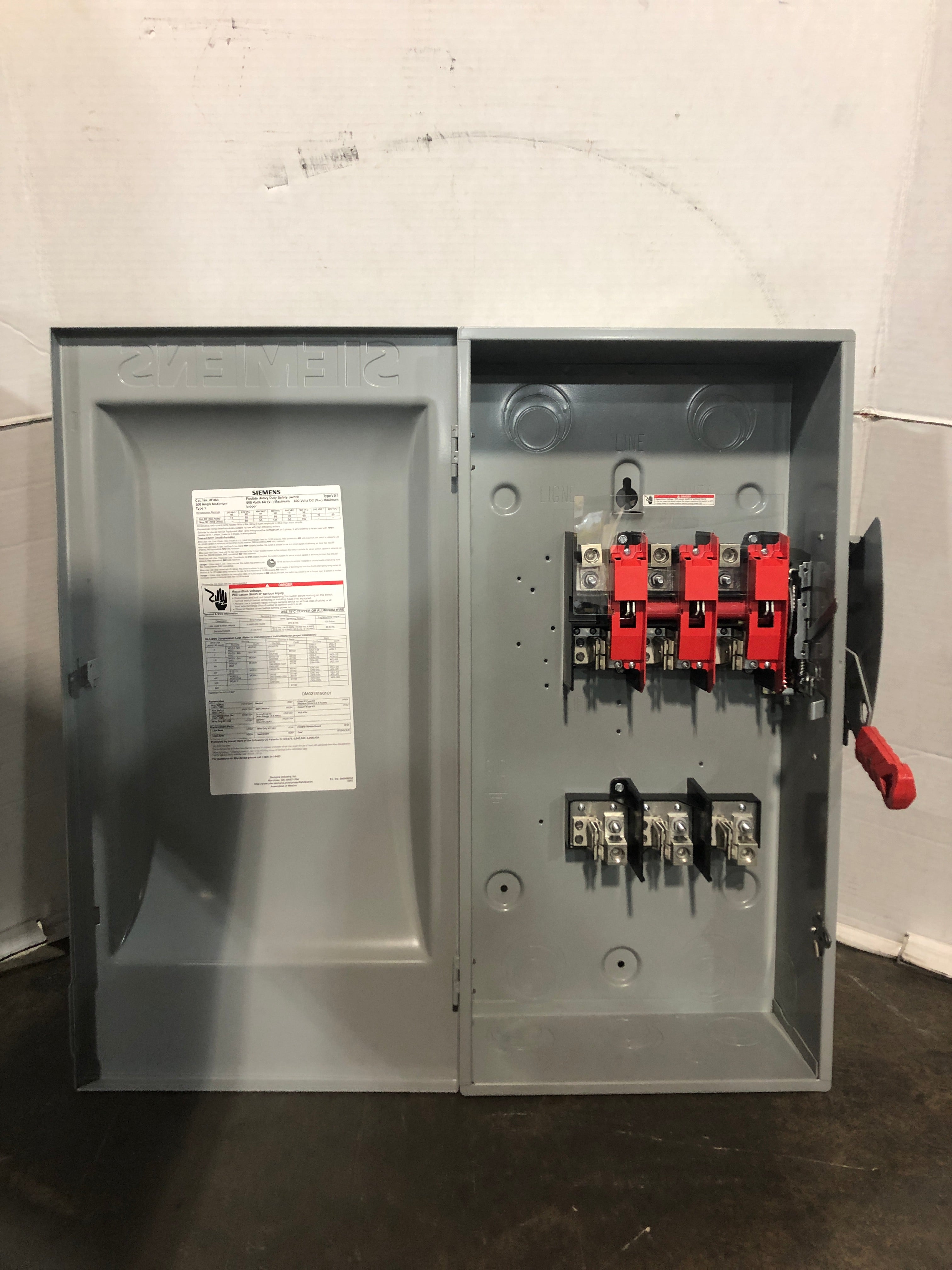 Siemens HF364 Heavy Duty Safety Switch Type 1 600V 200A