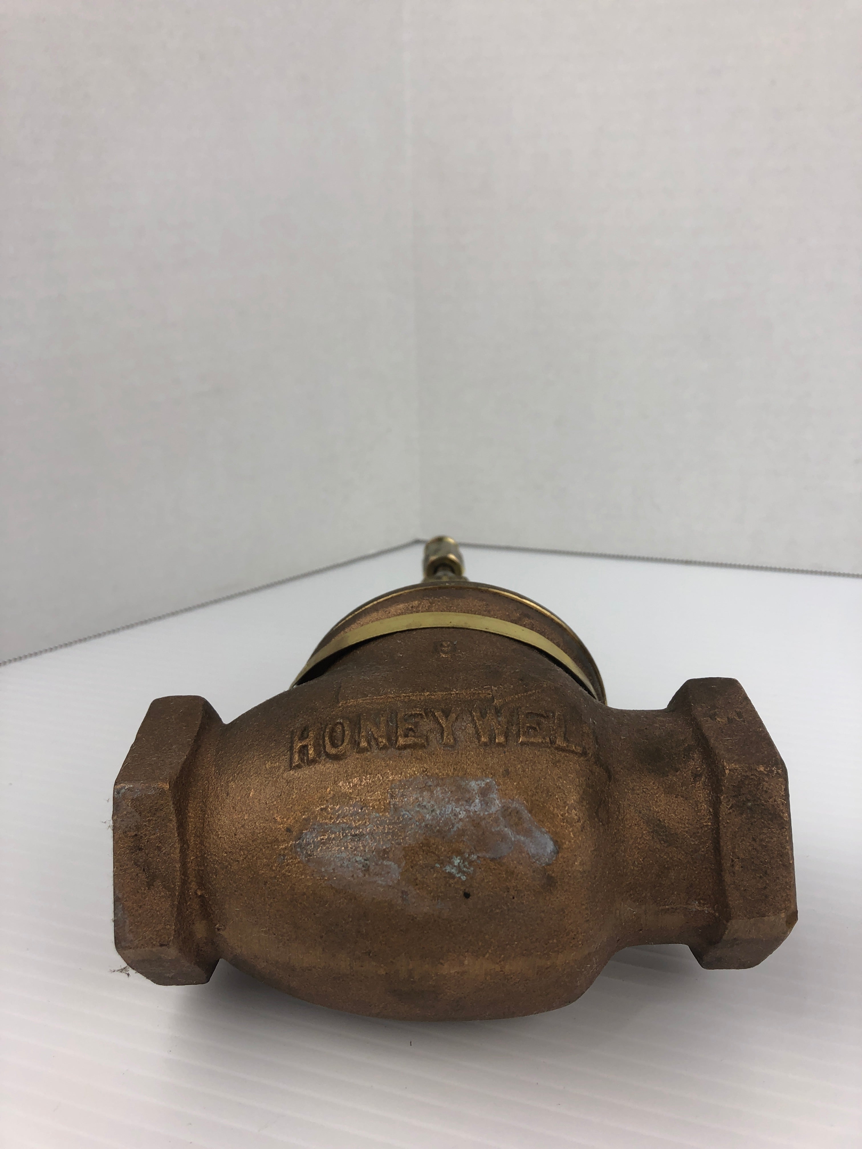 Honeywell V5011G 1228 Valve 1-1/2"