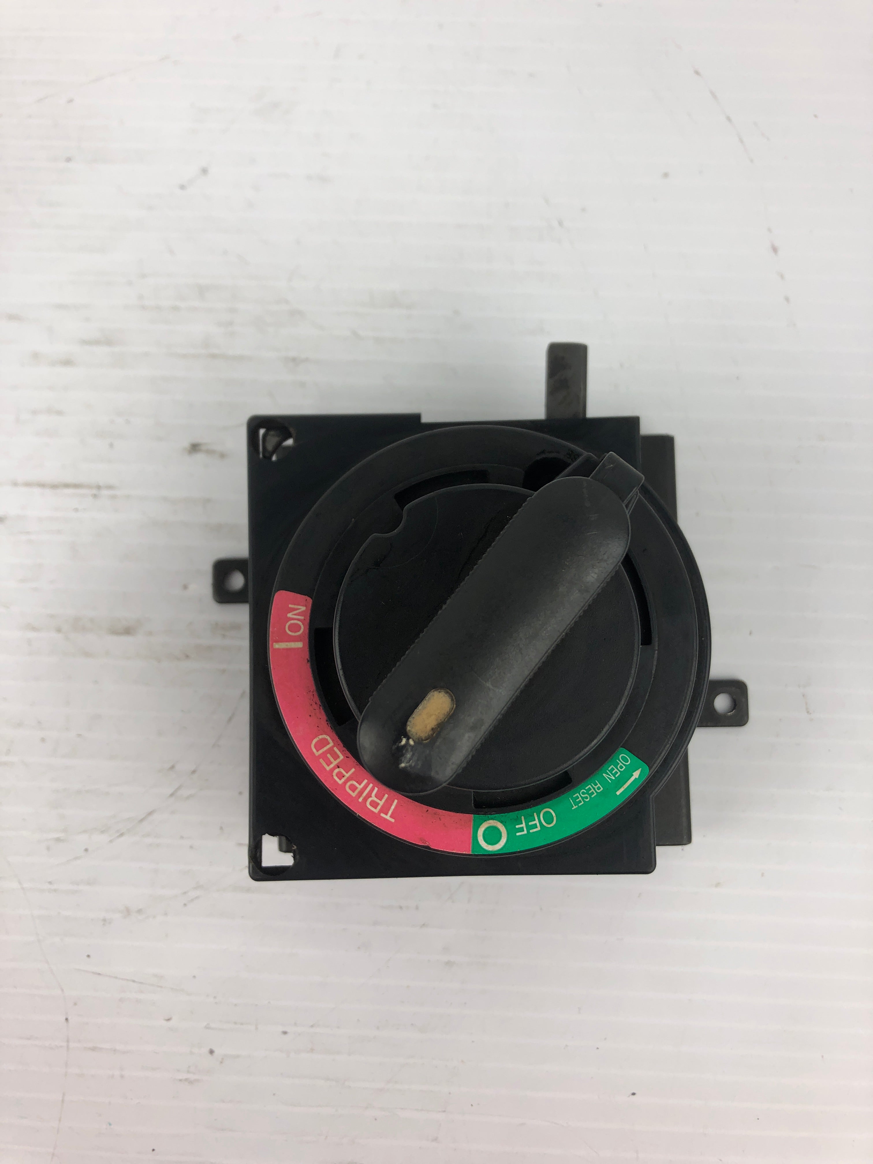Mitsubishi FISWUAR External Handle Reset Off Tripped On Knob Switch