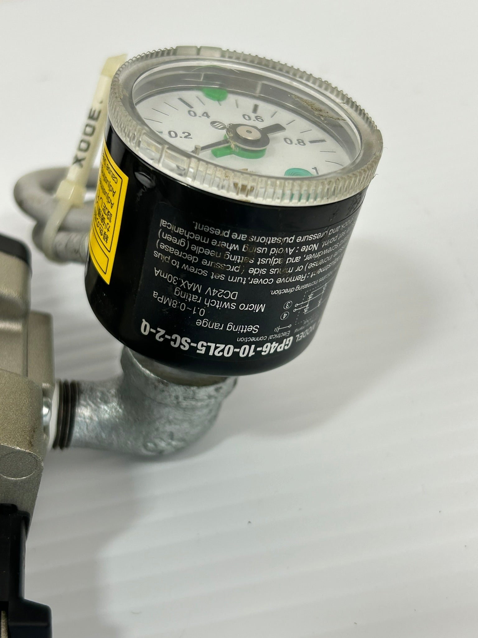 SMC AW30K-03D-X2384 Filter Regulator with SMC GP46-10-02L5-SC-2-Q Gauge