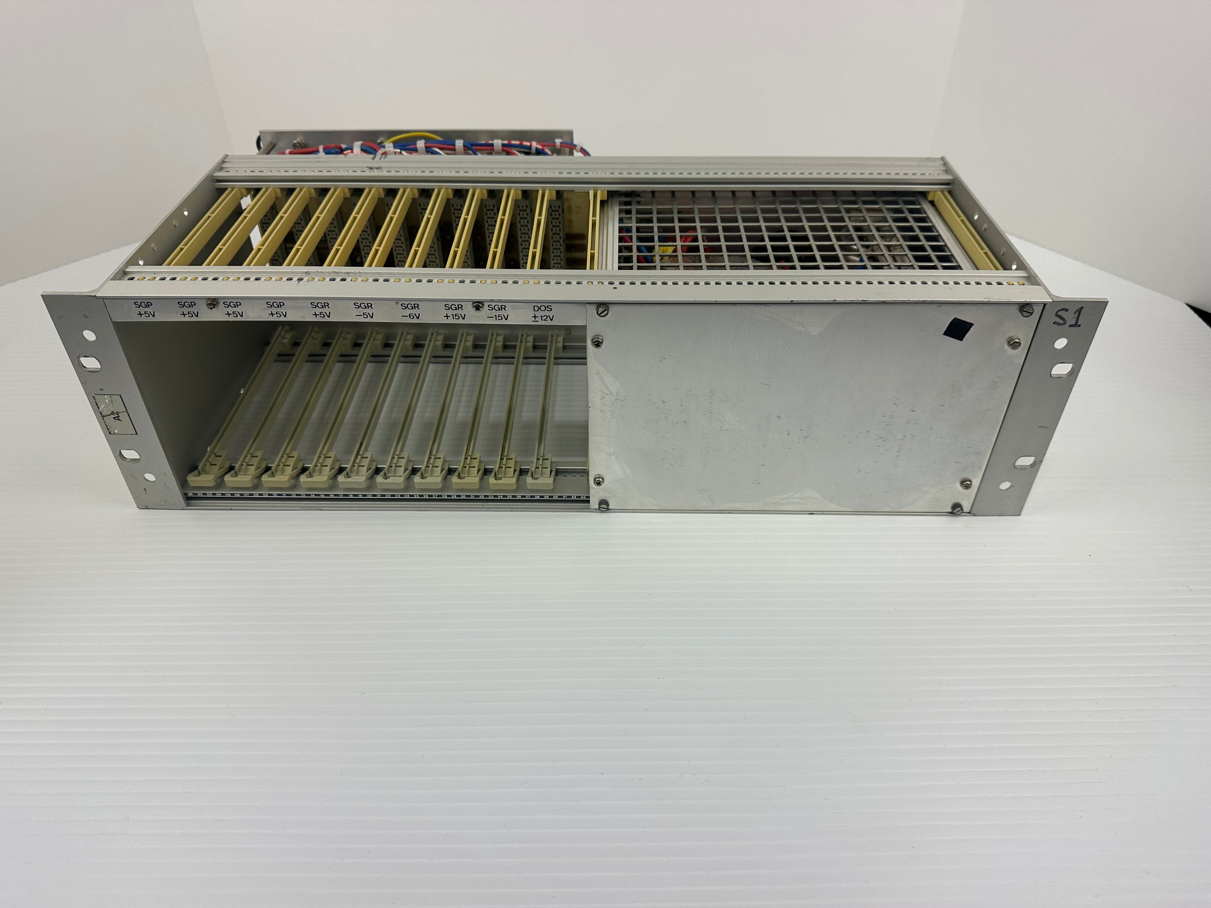 Zentro-Eletrik Pforzheim B300 98008300 110/220V 50/60Hz